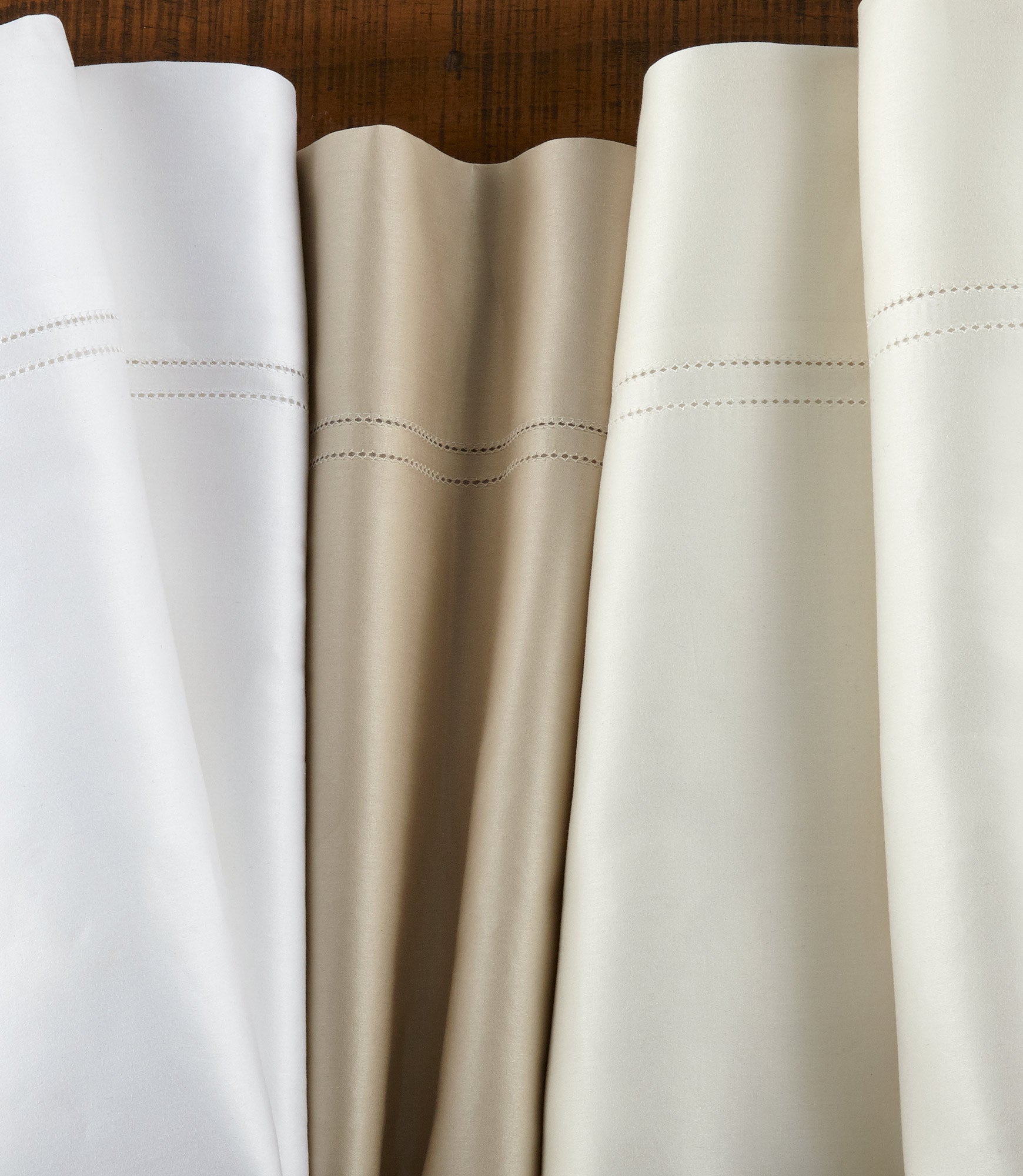 Luxury 100% Cotton Sateen Flat Sheet Set - Soft & Breathable Bed Sheets for Hotel & Home Use - Queen Size, Wrinkle & Fade Resistant - Perfect for Master Bedroom, Guest Room & Airbnb