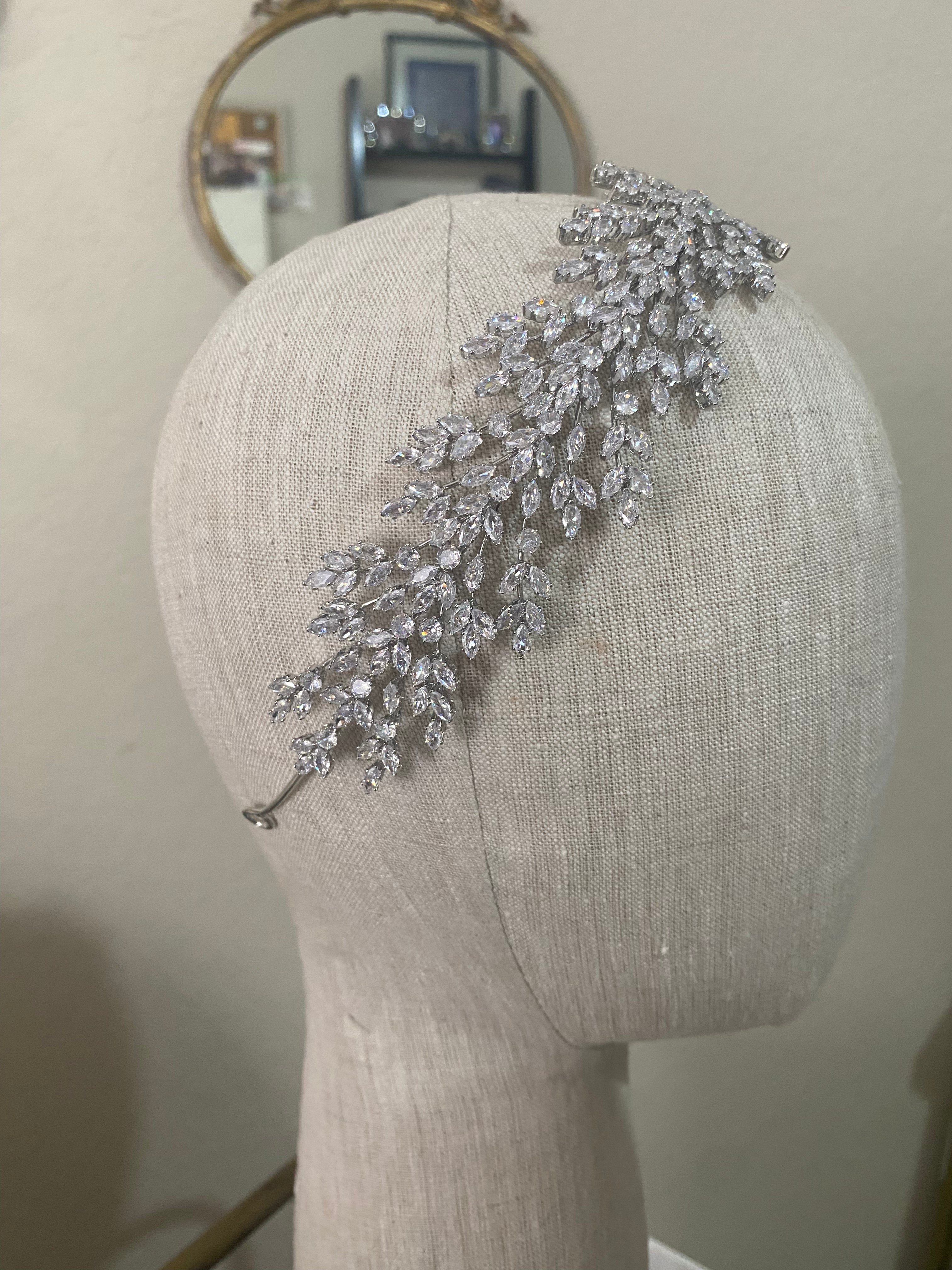 Elegant CLEO Simulated Diamond Headband – Sparkling Hair Accessory for Weddings, Prom & Special Occasions