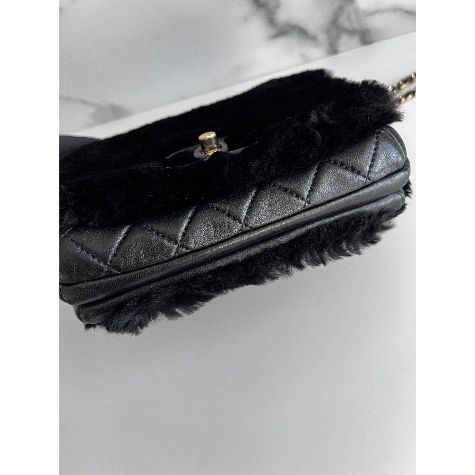 Authentic CHANEL Black Calfskin Leather Shearling Flap Bag 2017 - Luxury Designer Handbag for Women, Perfect for Evening Parties & Winter Fashion Accessories