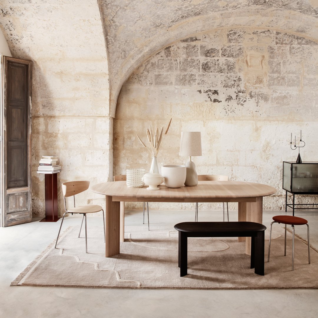 Extendable Dining Table with Beveled Edge - Modern Expandable Wood Table for Small Space, Dining Room & Kitchen | Perfect for Family Gatherings & Dinner Parties