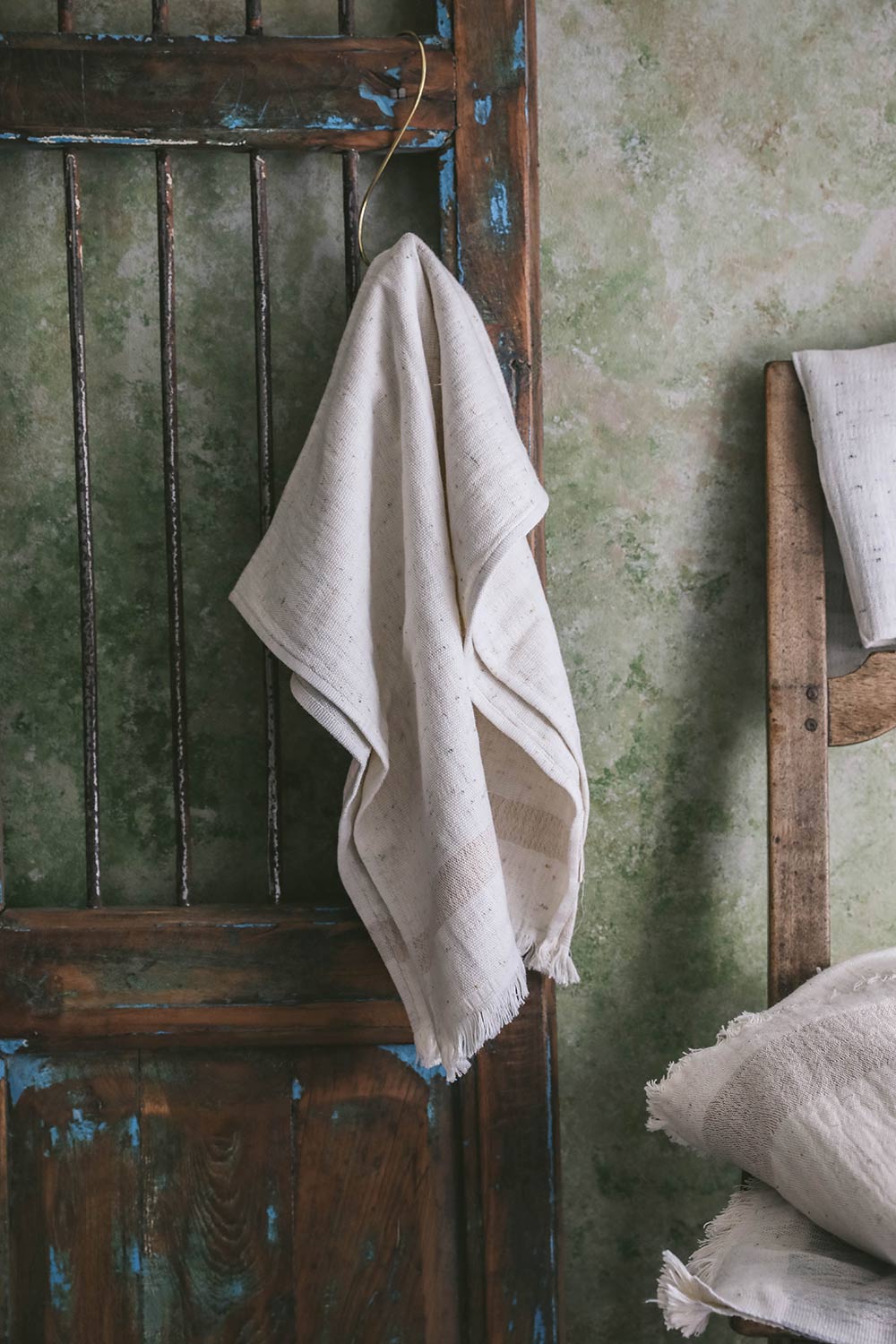 Organic Muslin Cotton Baby Towel - Soft & Absorbent for Newborns, Infants & Toddlers - Perfect for Bath Time, Swaddling & Nursing - Hypoallergenic & Gentle on Sensitive Skin
