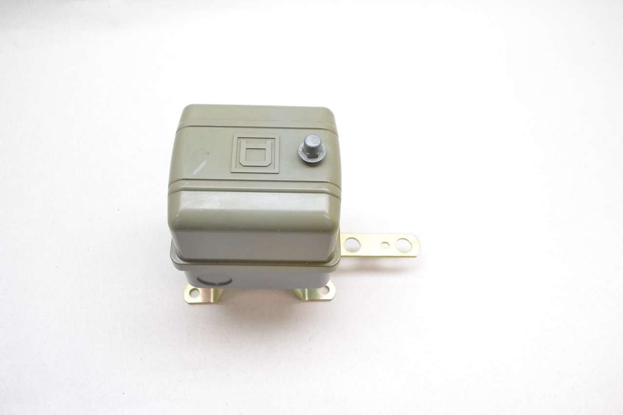 Liquid Level Switch - Close On Rise Sensor for Water Tank, Pool & Industrial Use | Reliable Fluid Level Detection