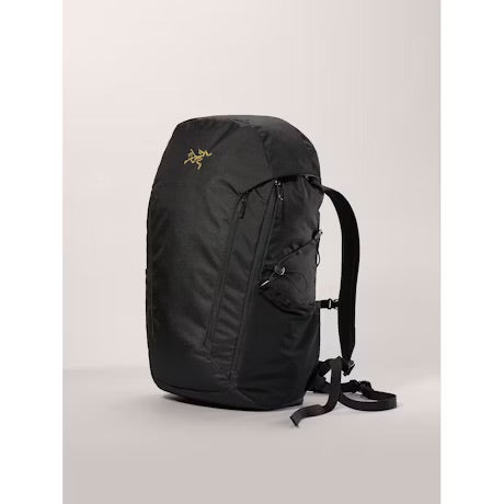 Arc'teryx Mantis 30L Backpack - Lightweight Hiking & Travel Daypack for Men & Women - Perfect for Outdoor Adventures, Commuting & Daily Use