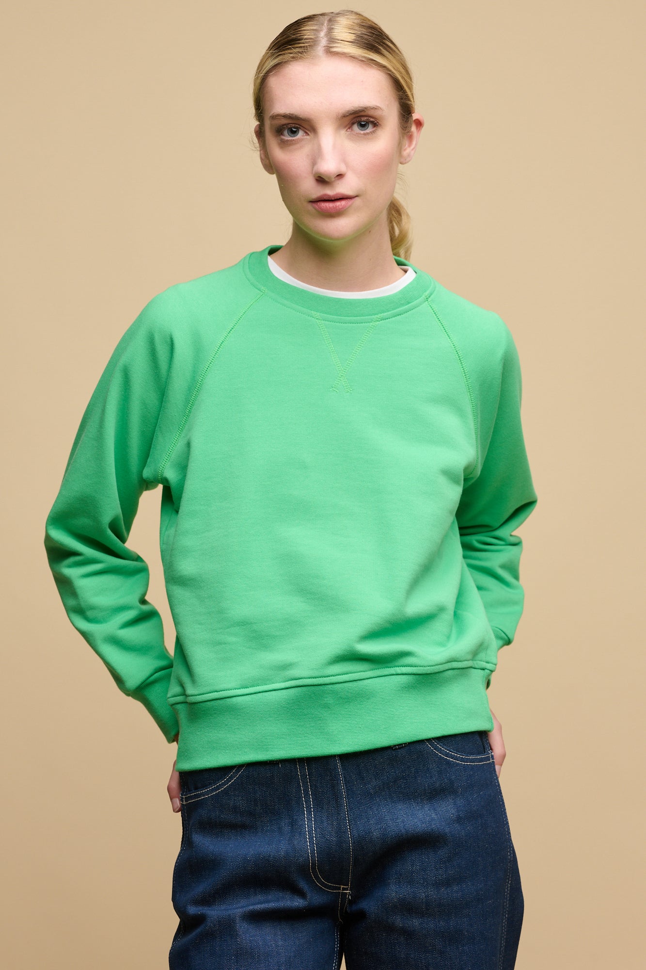 Women's Apple Green Raglan Sweatshirt - Soft Casual Long Sleeve Pullover for Lounge, Workout & Everyday Wear