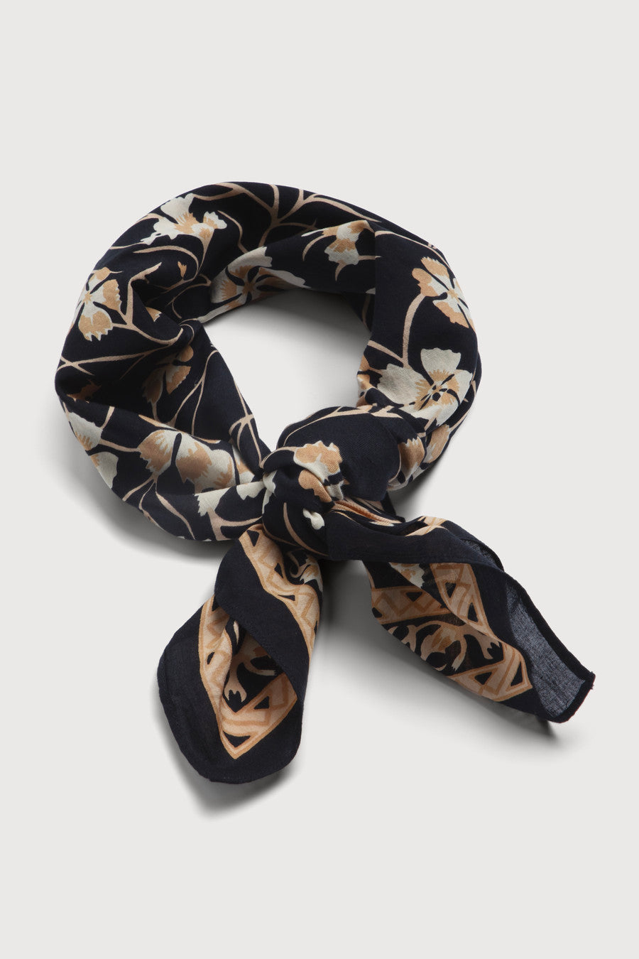Floral Bandana Scarf - Stylish & Versatile Fashion Accessory for Women, Men - Perfect for Headband, Neck Scarf, Hair Wrap, Face Covering & Outdoor Activities