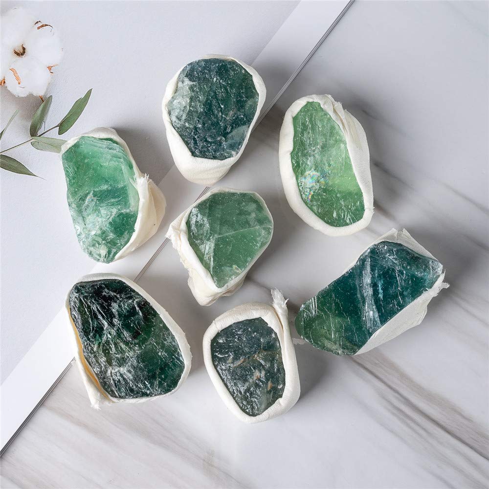 Natural Rough Green Fluorite Stones Collection - 7x5x2 Inch Flat Display Box for Chakra Healing, Meditation & Energy Work - Perfect for Reiki, Crystal Grids & Spiritual Decor