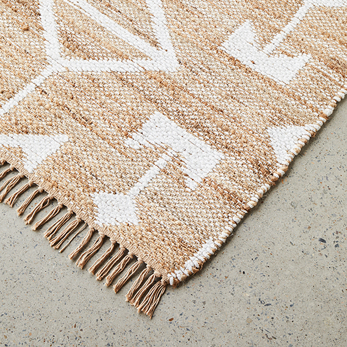Bodhi Trudy Natural Fiber Rug - Handwoven Boho Chic Area Rug for Living Room, Bedroom, or Nursery - Eco-Friendly Home Decor