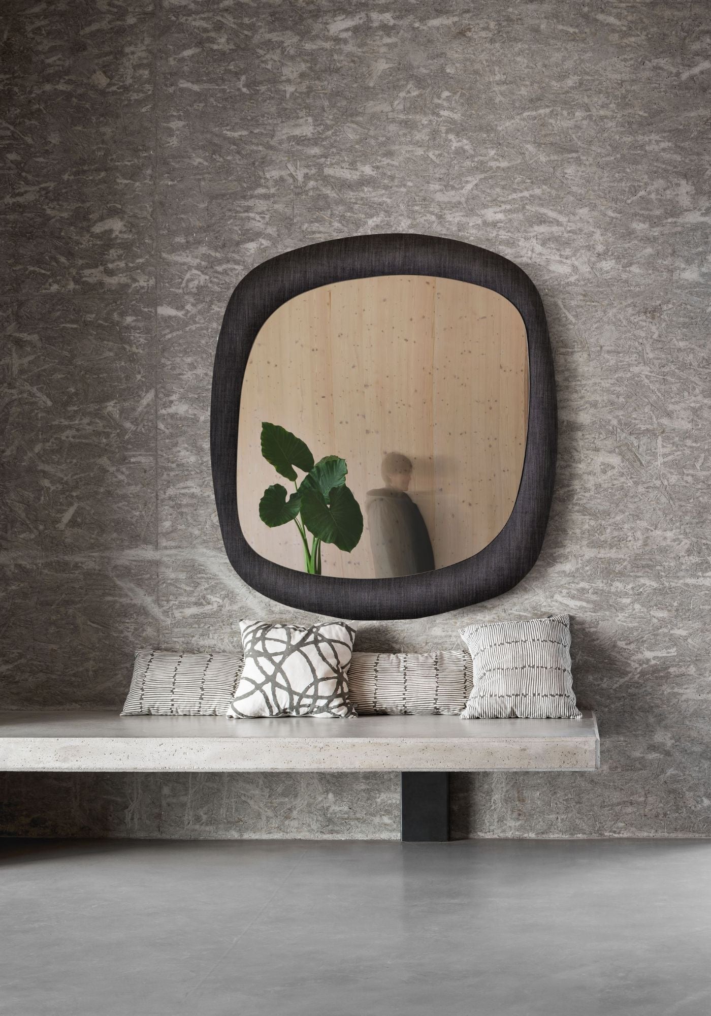 Midj Bold Mirror - Bauhaus Inspired Wall Mirror for Modern Home Decor | Perfect for Living Room, Bedroom & Entryway