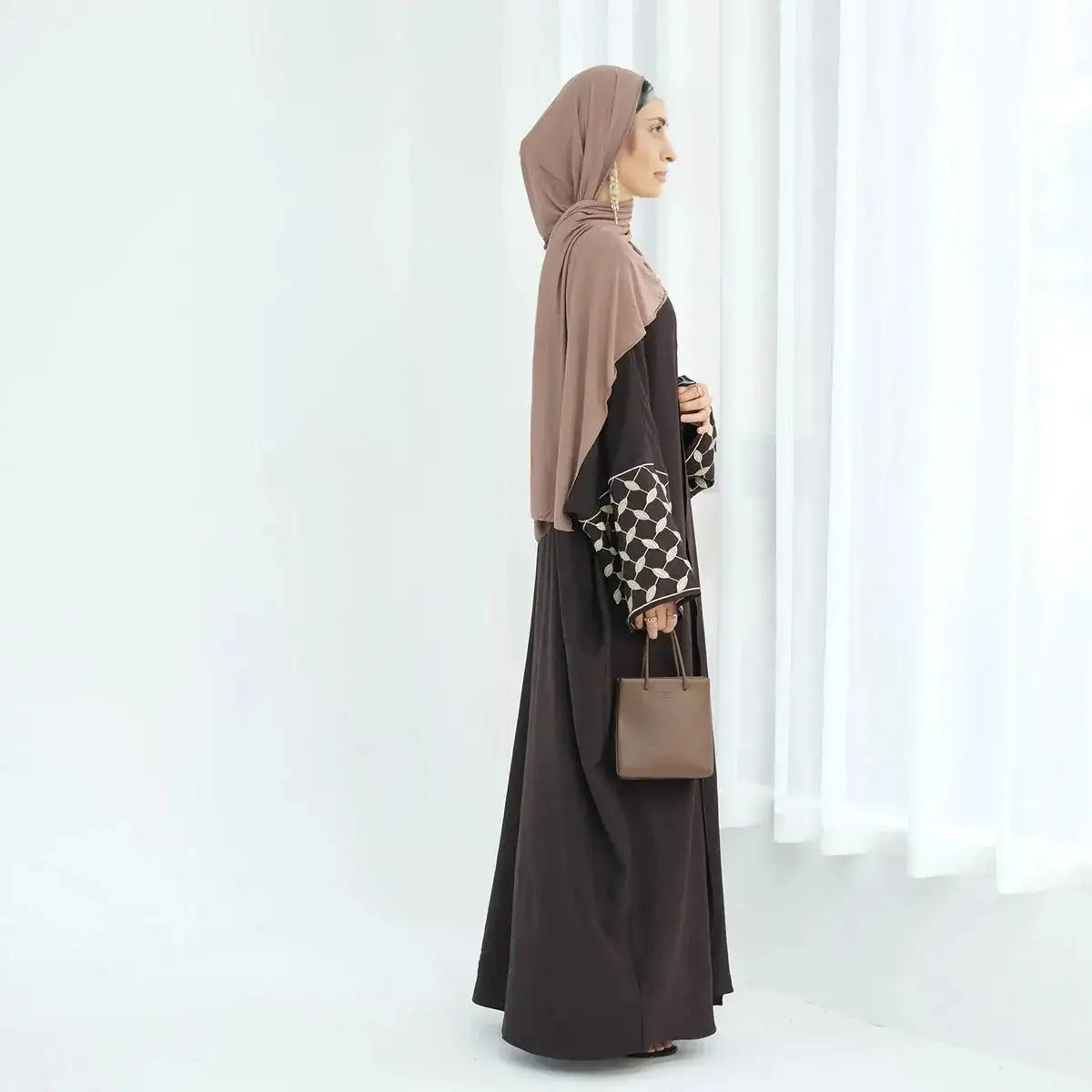 Elegant Embroidered Keffiyeh Sleeve Wrinkle Cardigan Open Abaya Dress for Women - Boho Chic Loungewear & Modest Fashion Outfit