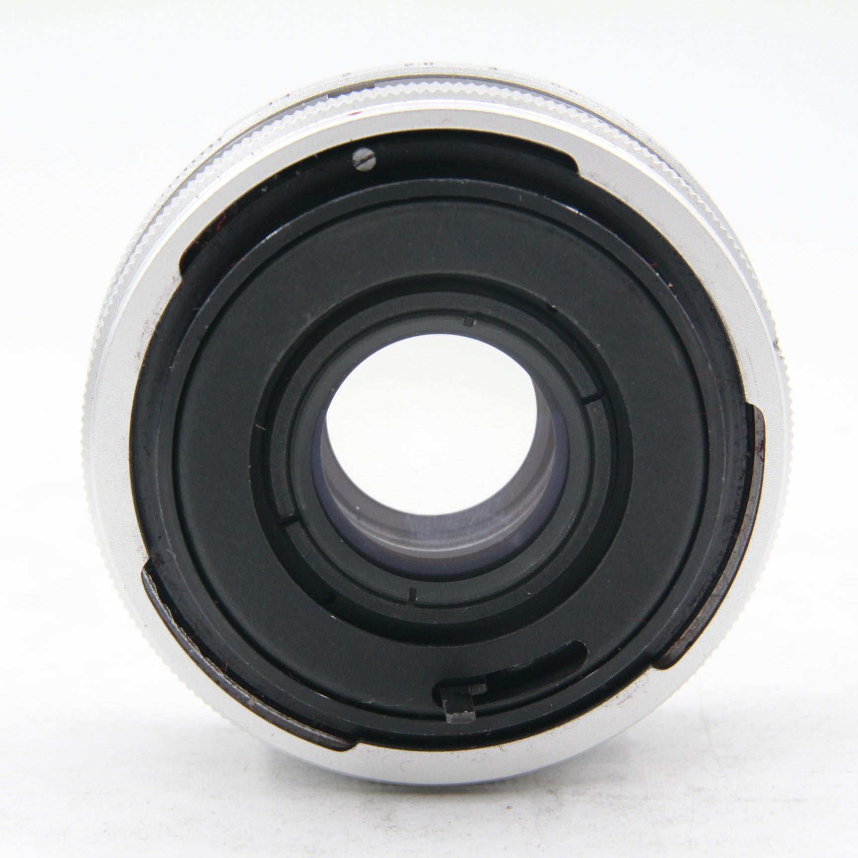 Used Vivitar 2X (4 Element) Manual Focus Teleconverter for Canon FL/FD Mount - Enhance Your Photography for Wildlife & Sports Scenes