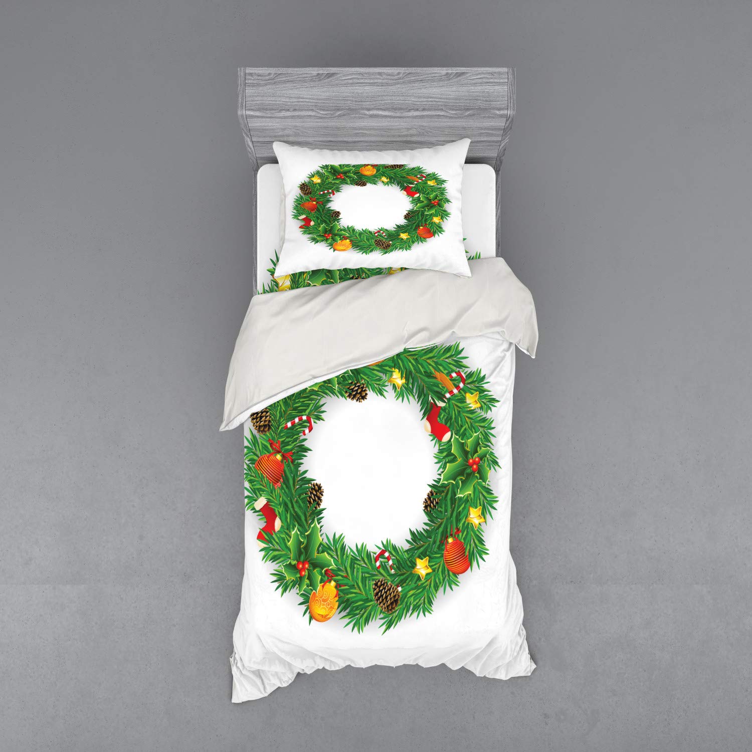 Ambesonne Christmas Duvet Cover Set - Holiday Wreath with Candy Canes, Stockings & Mistletoe Berries Design, 3-Piece Bedding Set Includes Sham & Fitted Sheet, Twin XL Size, Green & White - Perfect for Festive Bedroom Decor & Holiday Gift Giving