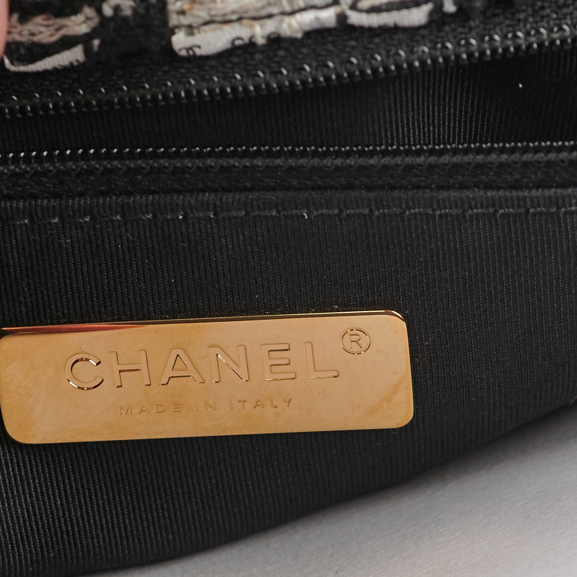 Chanel 19 Medium Tweed Flap Bag 2020 - Luxury Designer Handbag for Women, Perfect for Office, Parties & Special Occasions