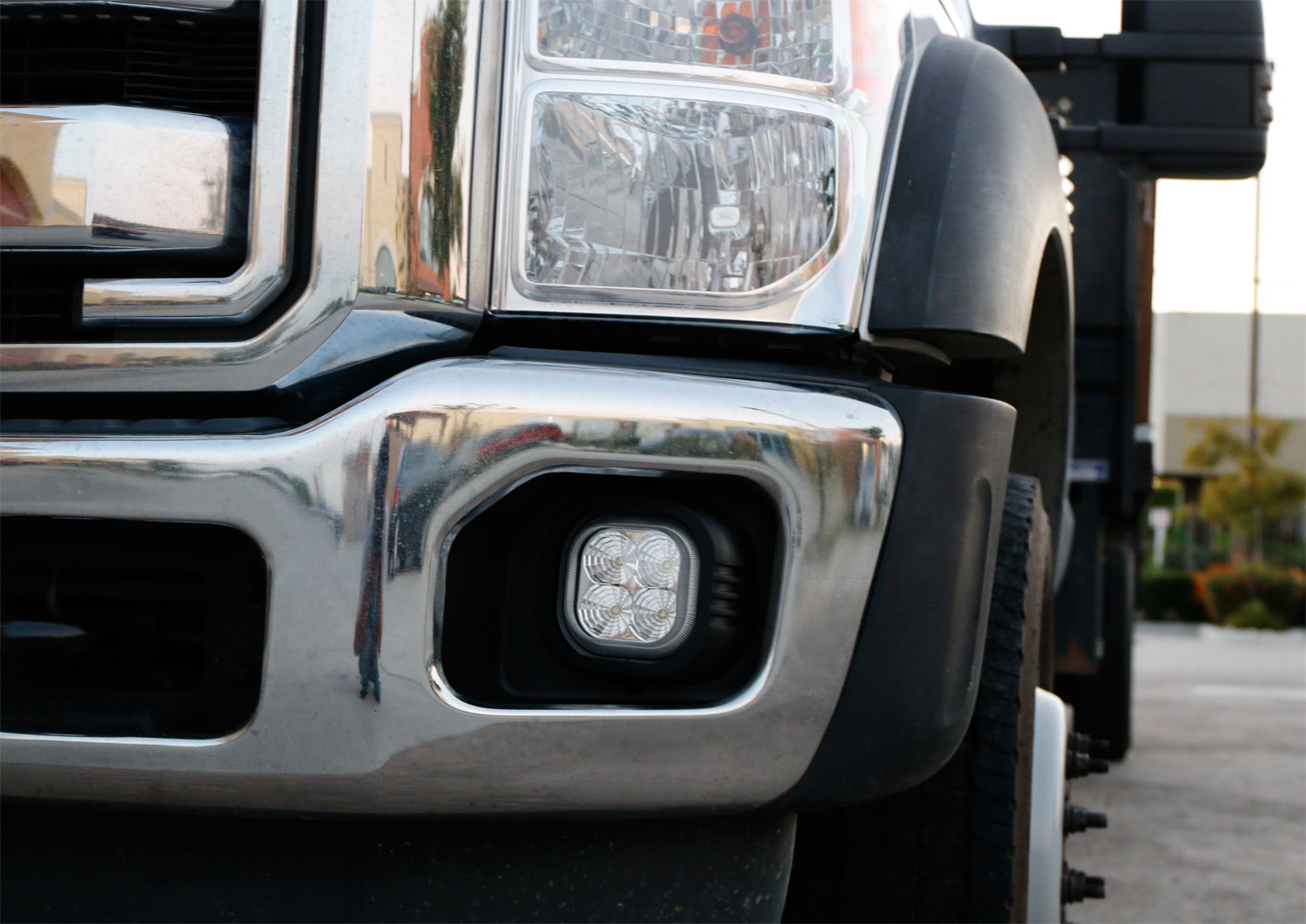 40W CREE LED Fog Light Kit - Clear Lens White for Ford F-250 F-350 F-450 & Excursion - High Visibility Off-Road Driving & Nighttime Safety