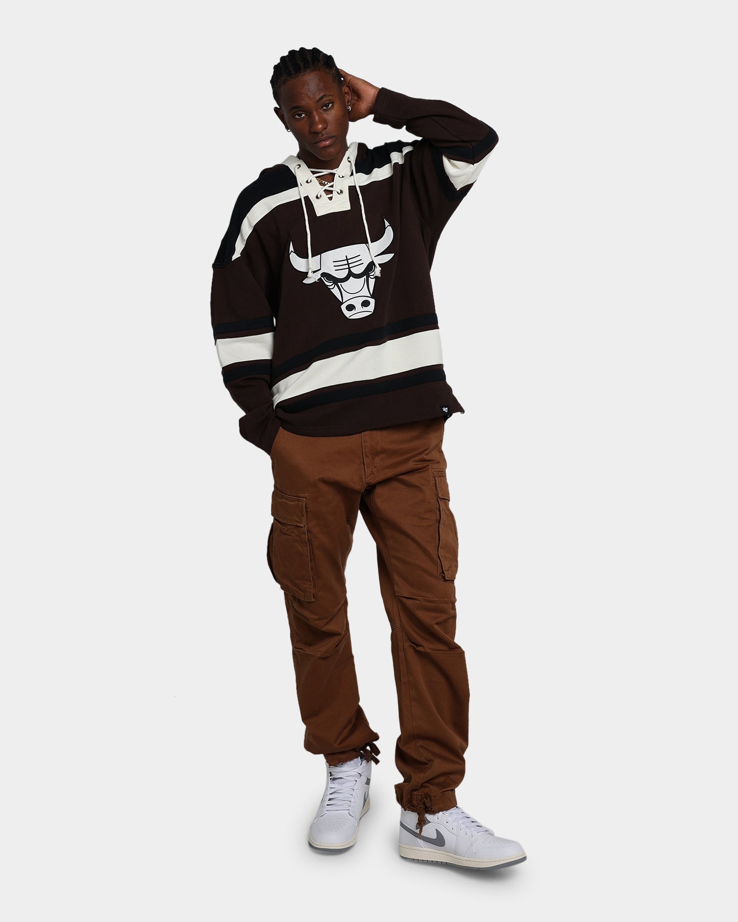 47 Brand Chicago Bulls Superior Lacer Hoodie Brown - Men's NBA Team Pullover Sweatshirt for Basketball Fans & Streetwear Fashion