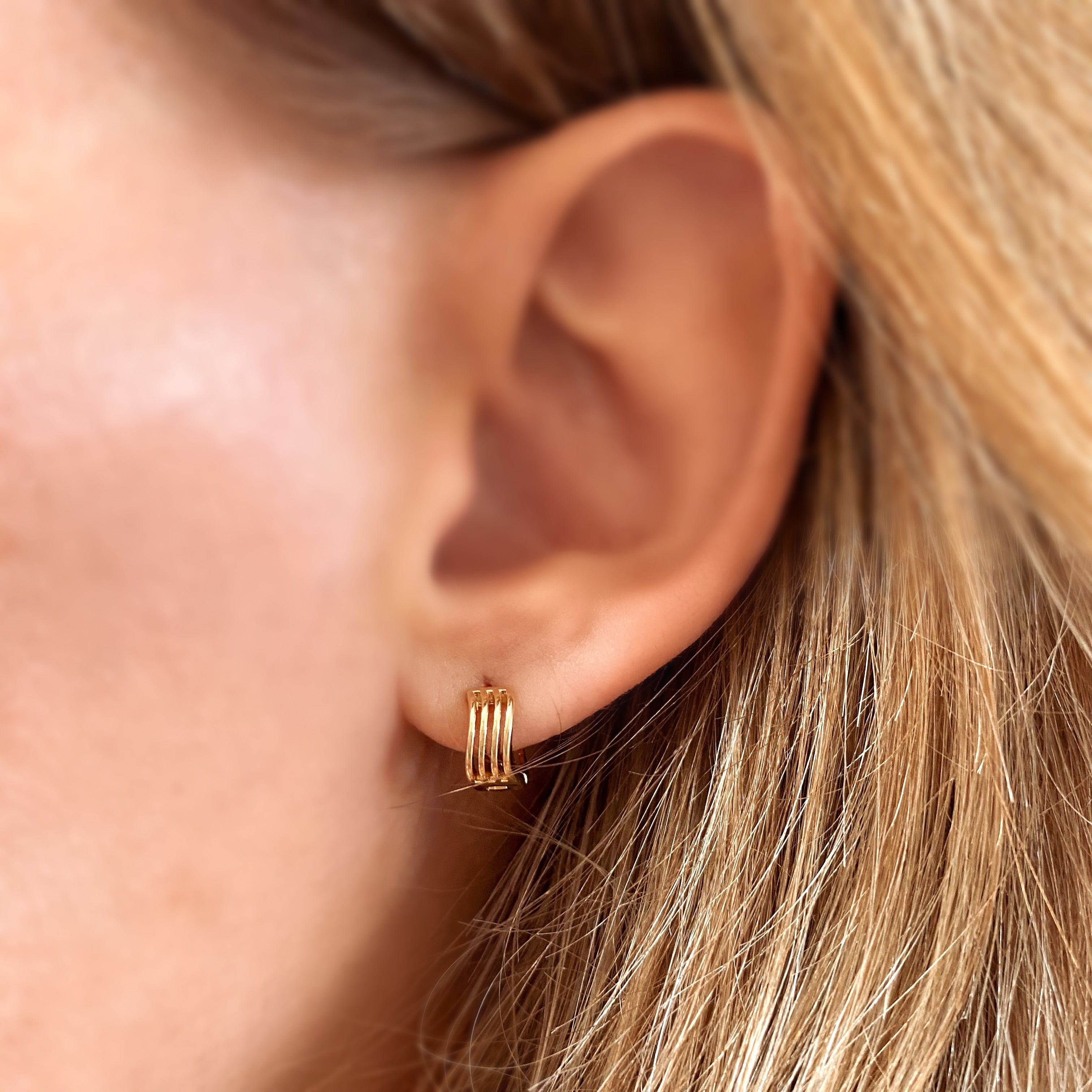 18K Gold Filled Tiny Waves Clicker Hoop Earrings for Women - Dainty Minimalist Boho Jewelry - Perfect for Everyday Wear, Date Nights & Beach Vacations