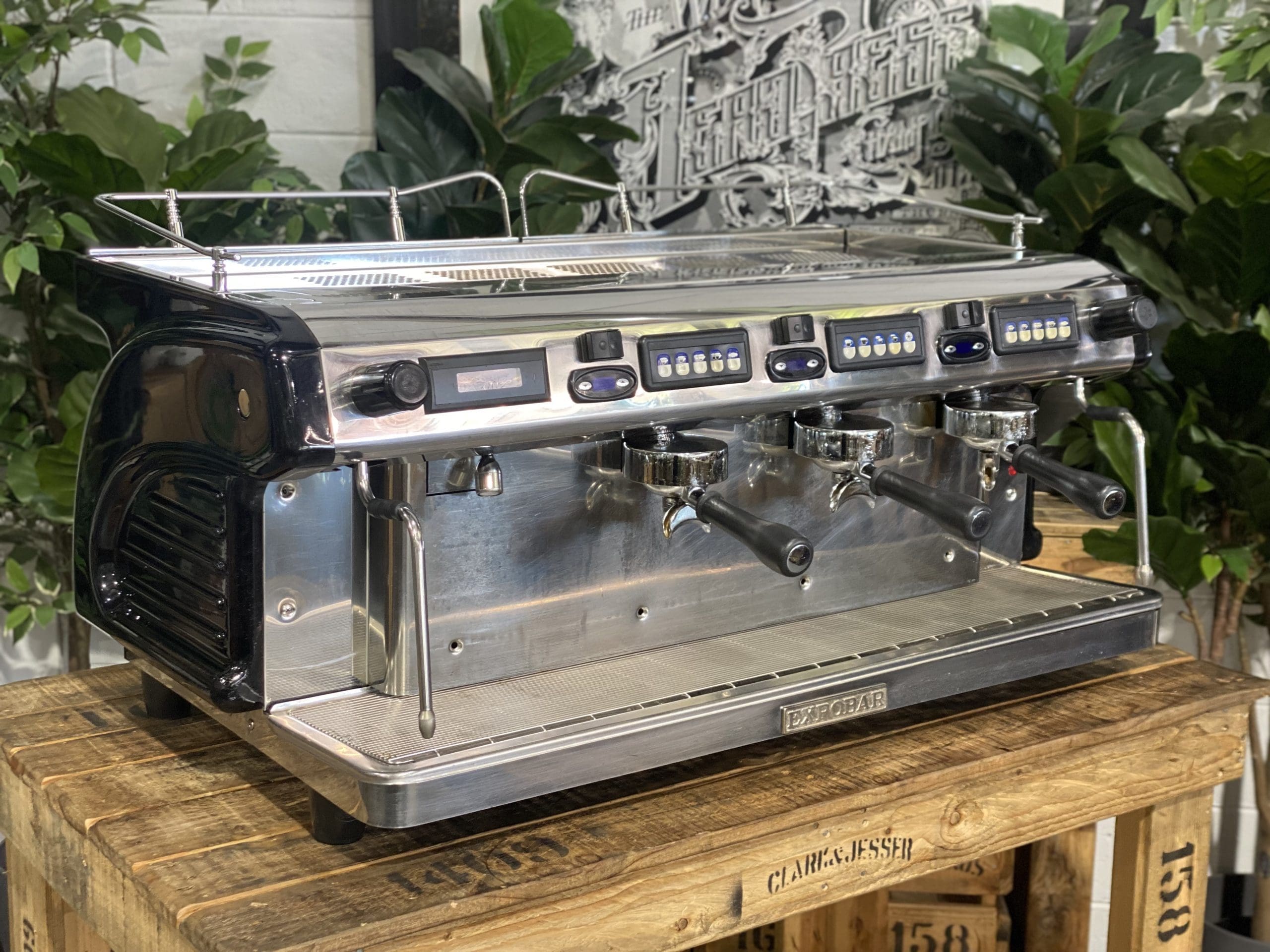 Expobar Ruggero 3 Group Commercial Espresso Machine - Gloss Black Finish for Cafes, Restaurants, and Coffee Shops