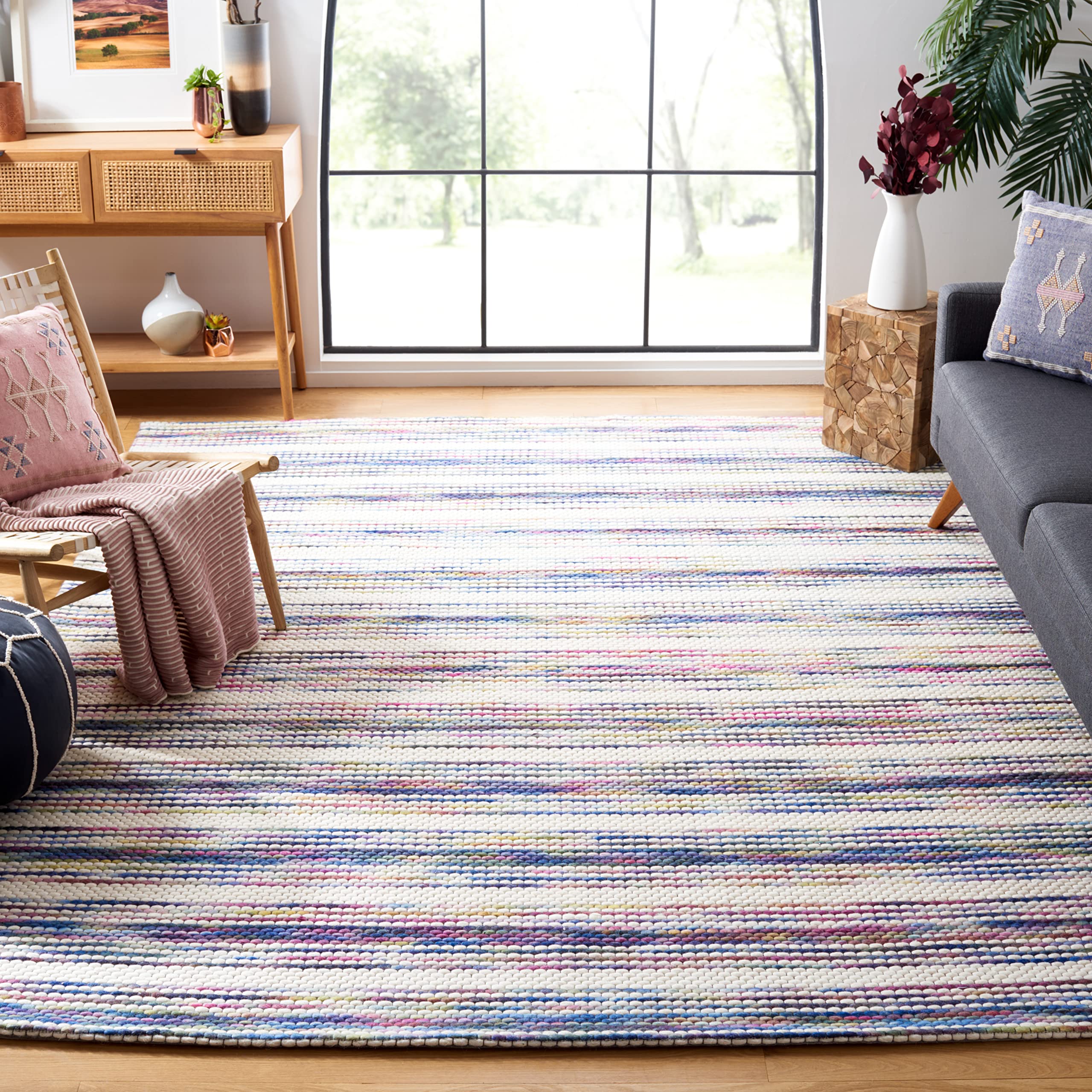 SAFAVIEH Marbella Collection 6'x6' Square Ivory & Blue Wool Area Rug - Handmade Premium Quality for Living Room, Dining Room & Bedroom Decor | Soft & Durable Floor Covering for Home Interior Design