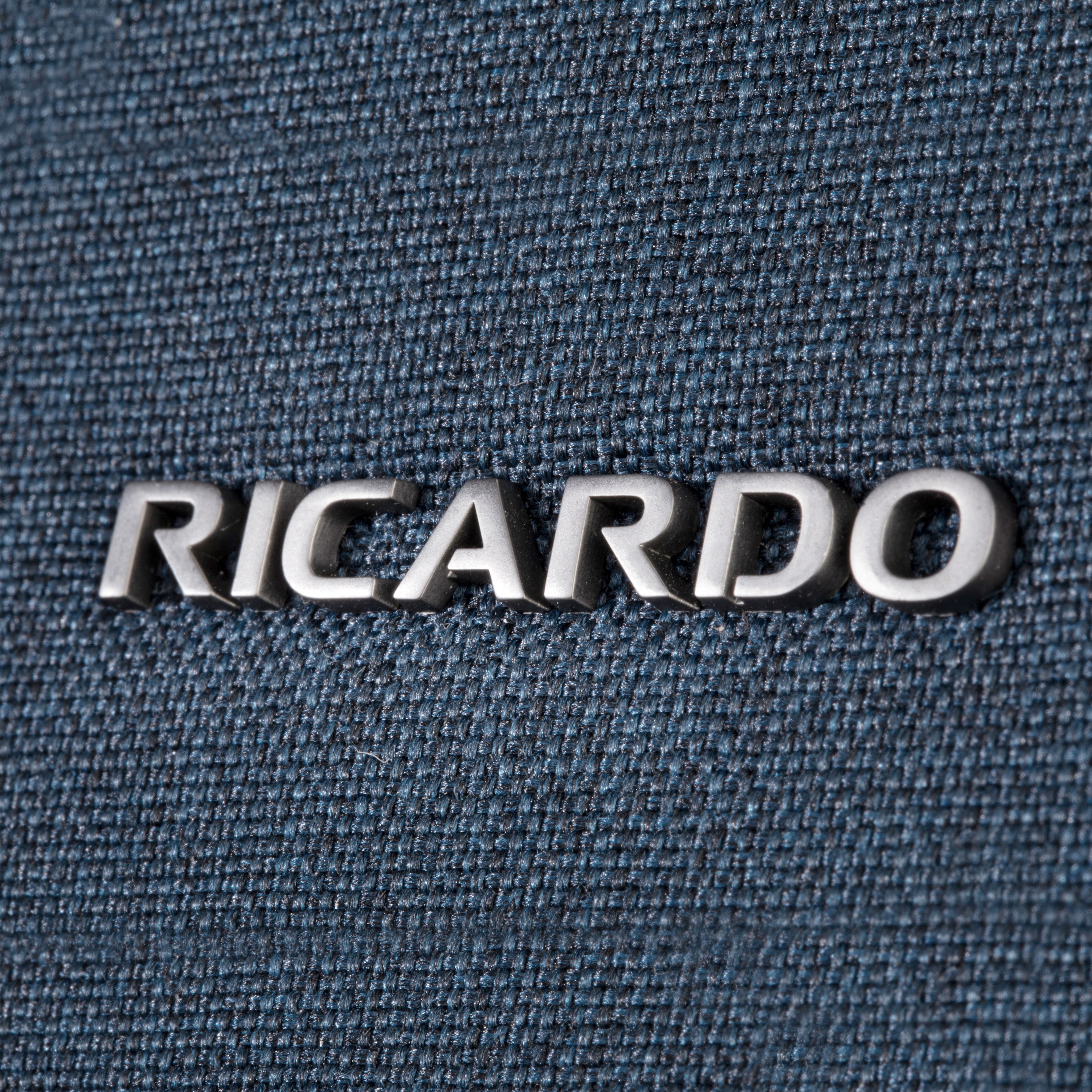 Ricardo Beverly Hills Malibu 3.0 Large Expandable Spinner Luggage - Check In Suitcase for Travel, Business Trips & Vacations | Durable & Stylish Rolling Luggage with Smooth Wheels