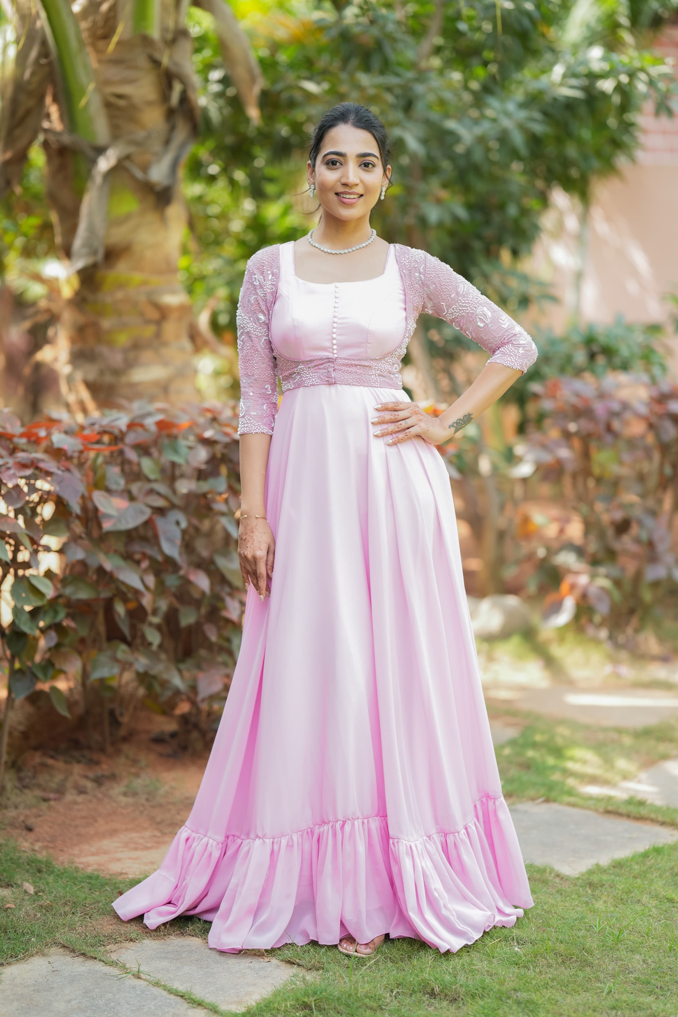 Lilly Simple and Elegant Women's Evening Gown - DD640 Formal Dress for Prom, Wedding, and Special Occasions