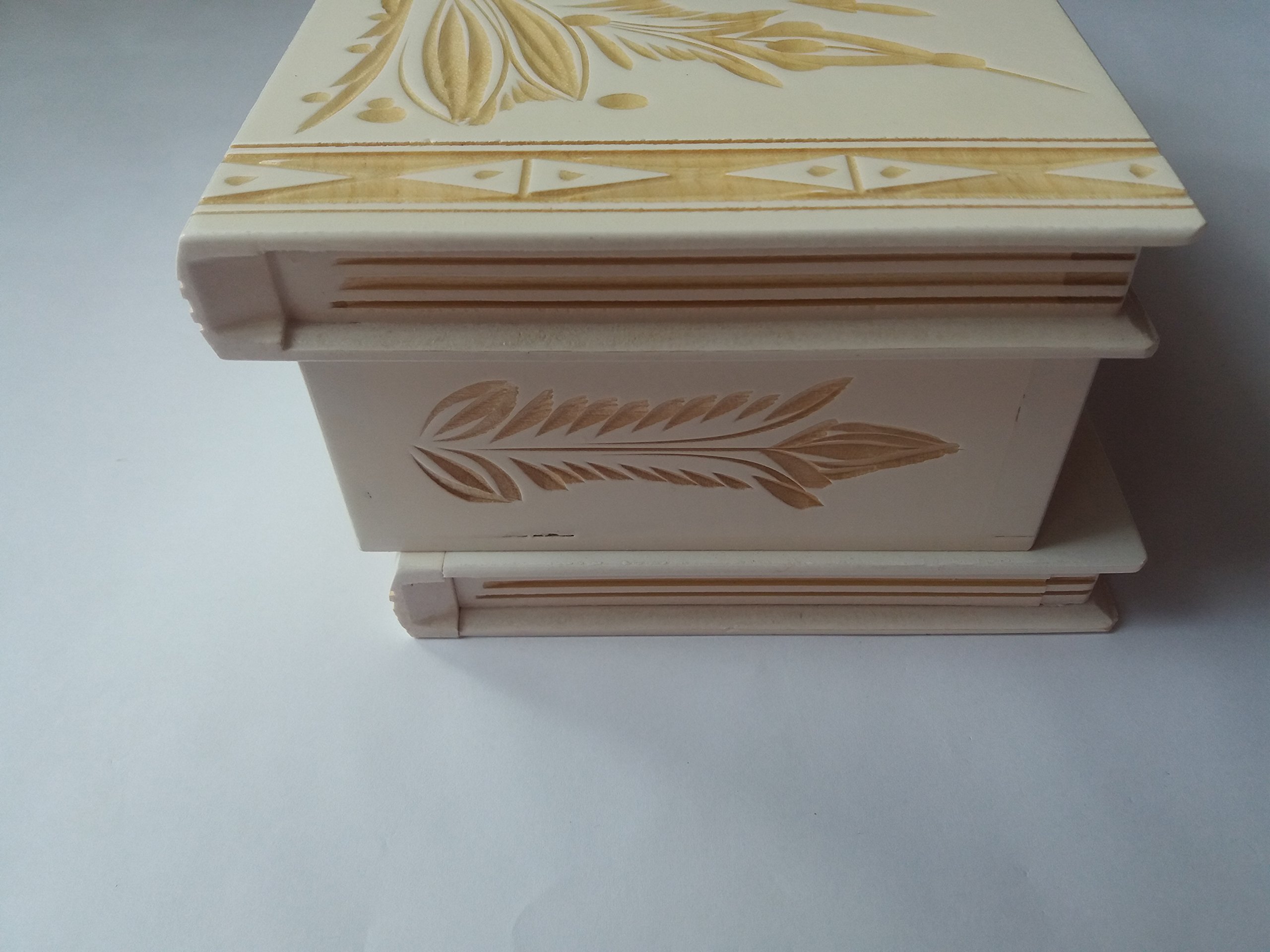 Handcrafted Wooden Puzzle Box - Secret Magic Jewelry Storage Case for Kids & Adults - Unique Handcarved Design - Perfect for Gifts, Treasure Keepsakes & Brain Teaser Games (White)