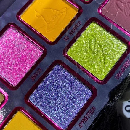 Spooky Halloween Haunted Eyeshadow Palette - 12 Highly Pigmented Matte & Shimmer Shades for Creepy, Glamorous Looks | Perfect for Costume Parties, Themed Events & Gothic Makeup