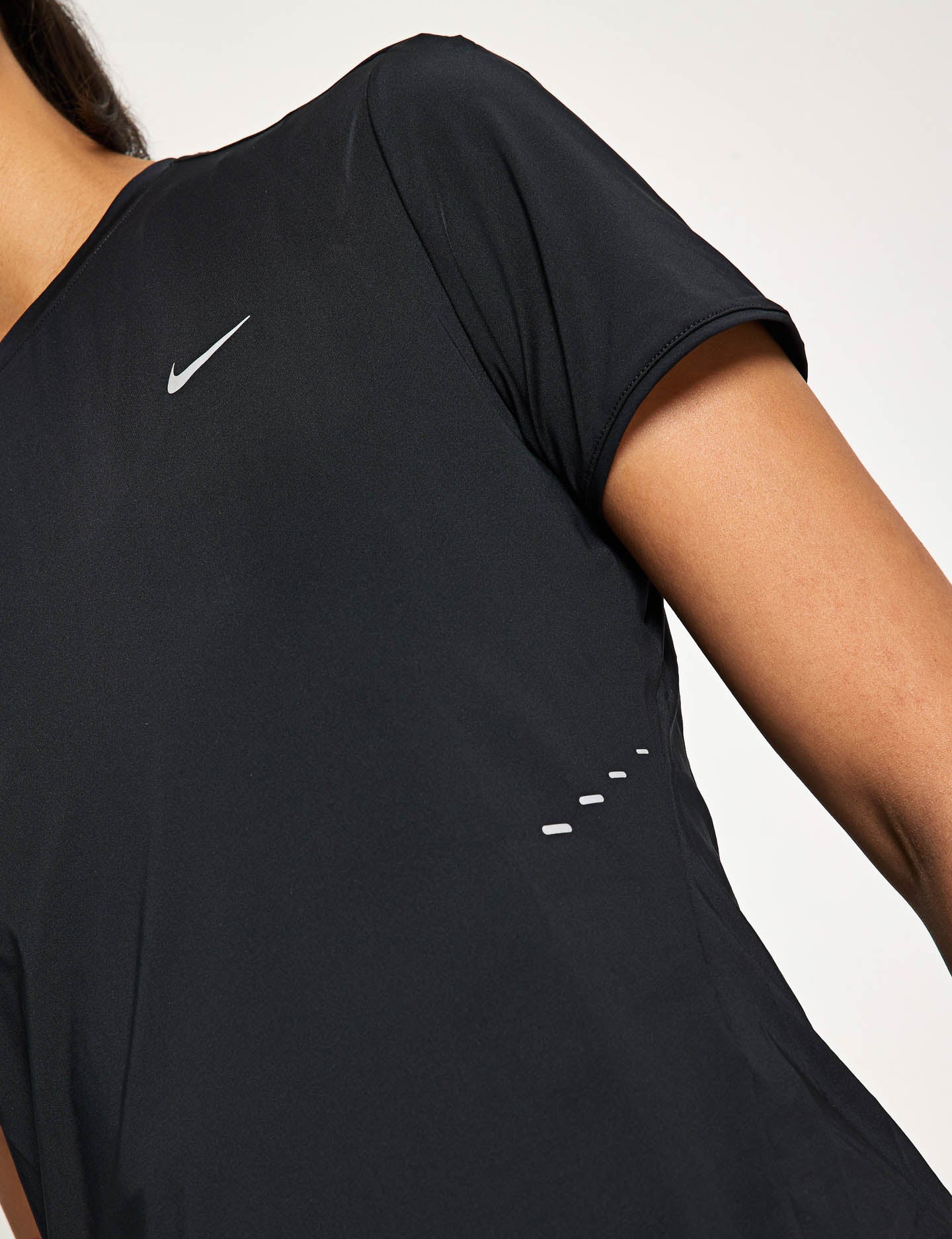 Swift Dri-FIT Short Sleeve Running Shirt for Men & Women - Moisture-Wicking, Breathable & Quick-Dry Activewear - Black/Reflective Silver for Night Running & Gym Workouts