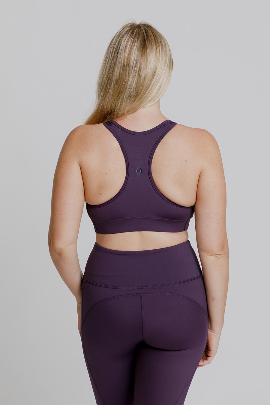 Blackcurrant Training Move Crop Top - High-Performance Workout Shirt for Women | Gym, Yoga & Running