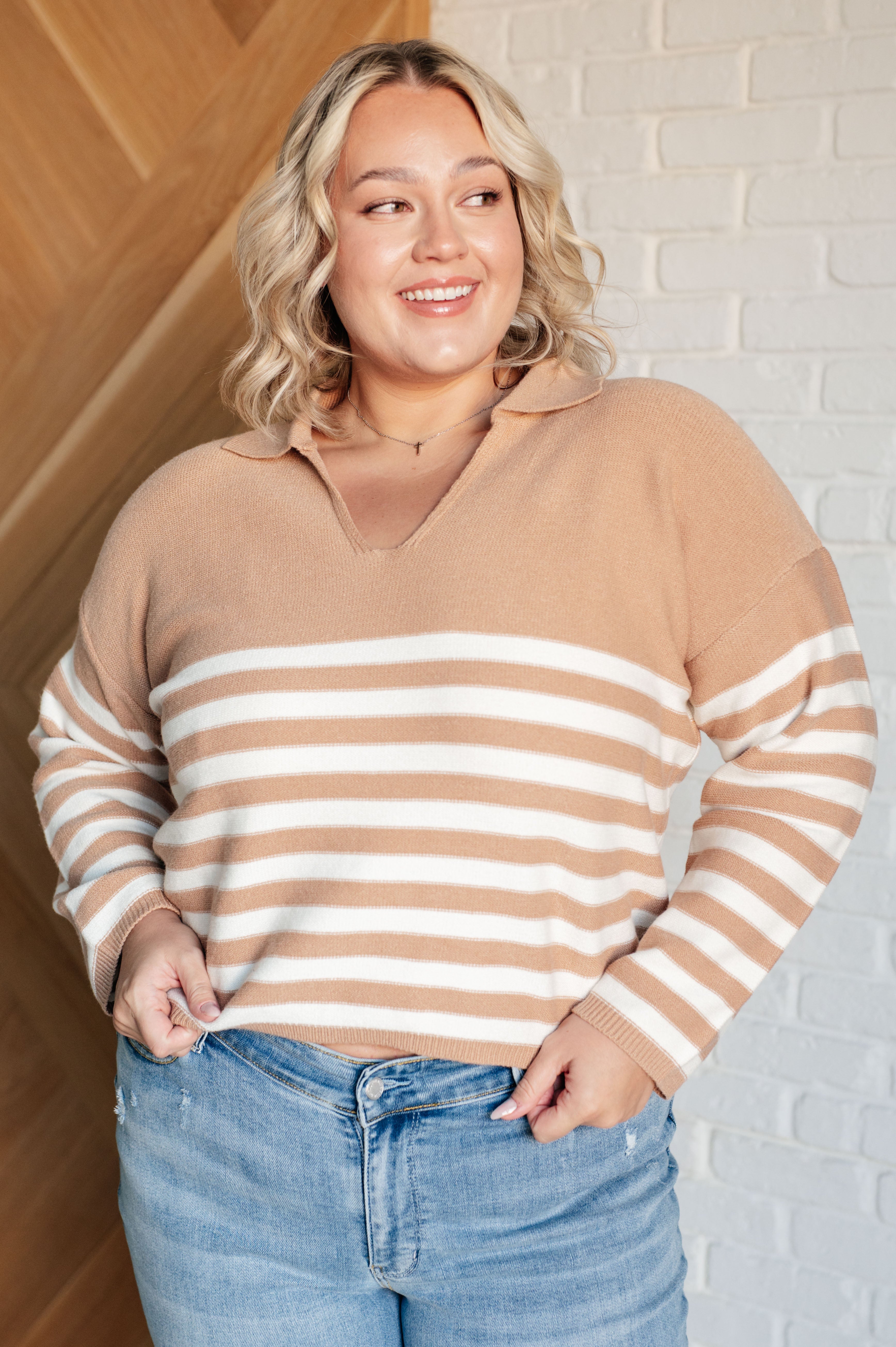 Stylish Striped Sweater for Women - Cozy Knit Pullover for Casual Outfits & Fall Layering | Perfect for Date Nights, Office Wear & Weekend Errands