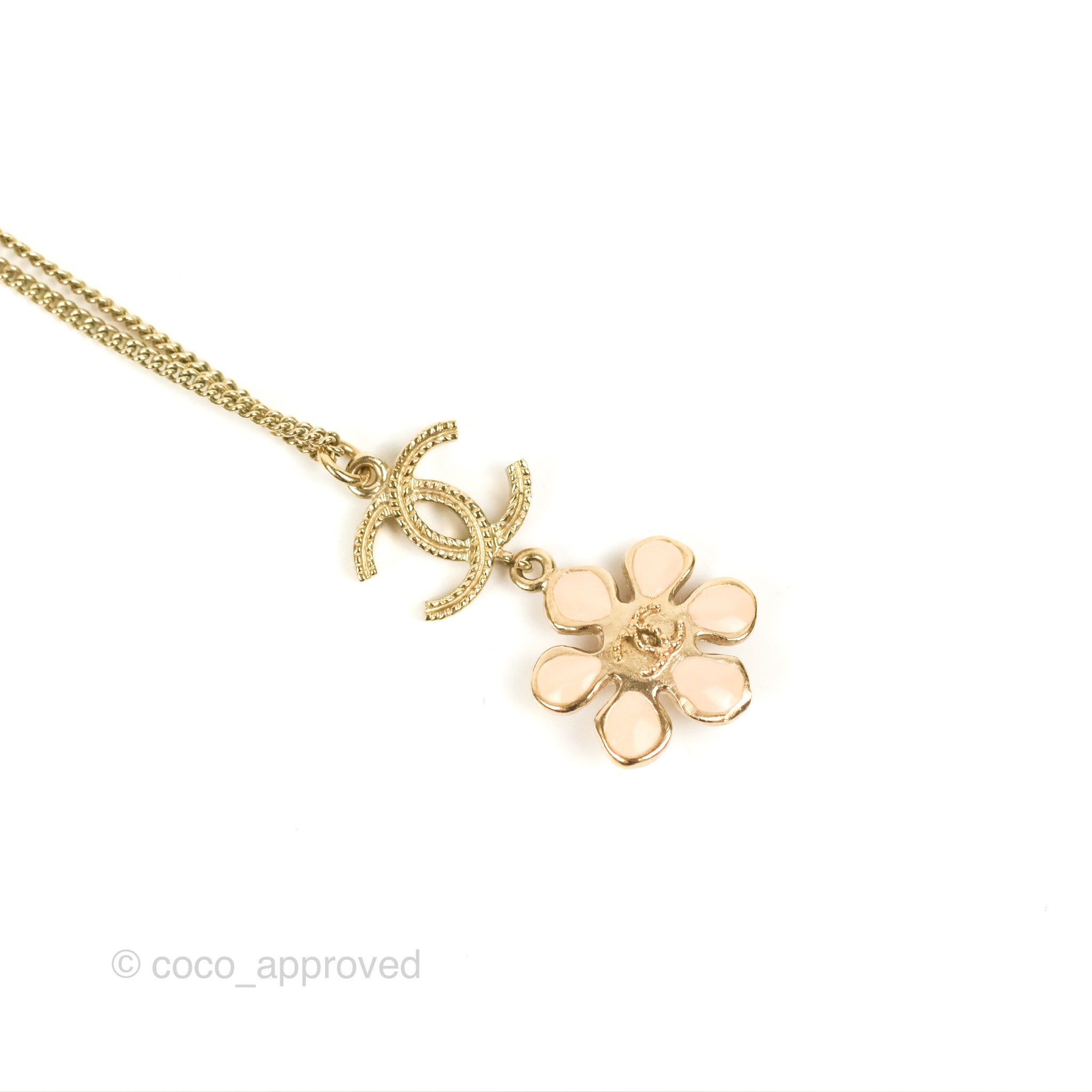 Chanel CC Pearl Light Pink Flower Pendant Necklace Gold Tone 18C - Elegant Jewelry for Women, Perfect for Parties, Weddings & Special Occasions