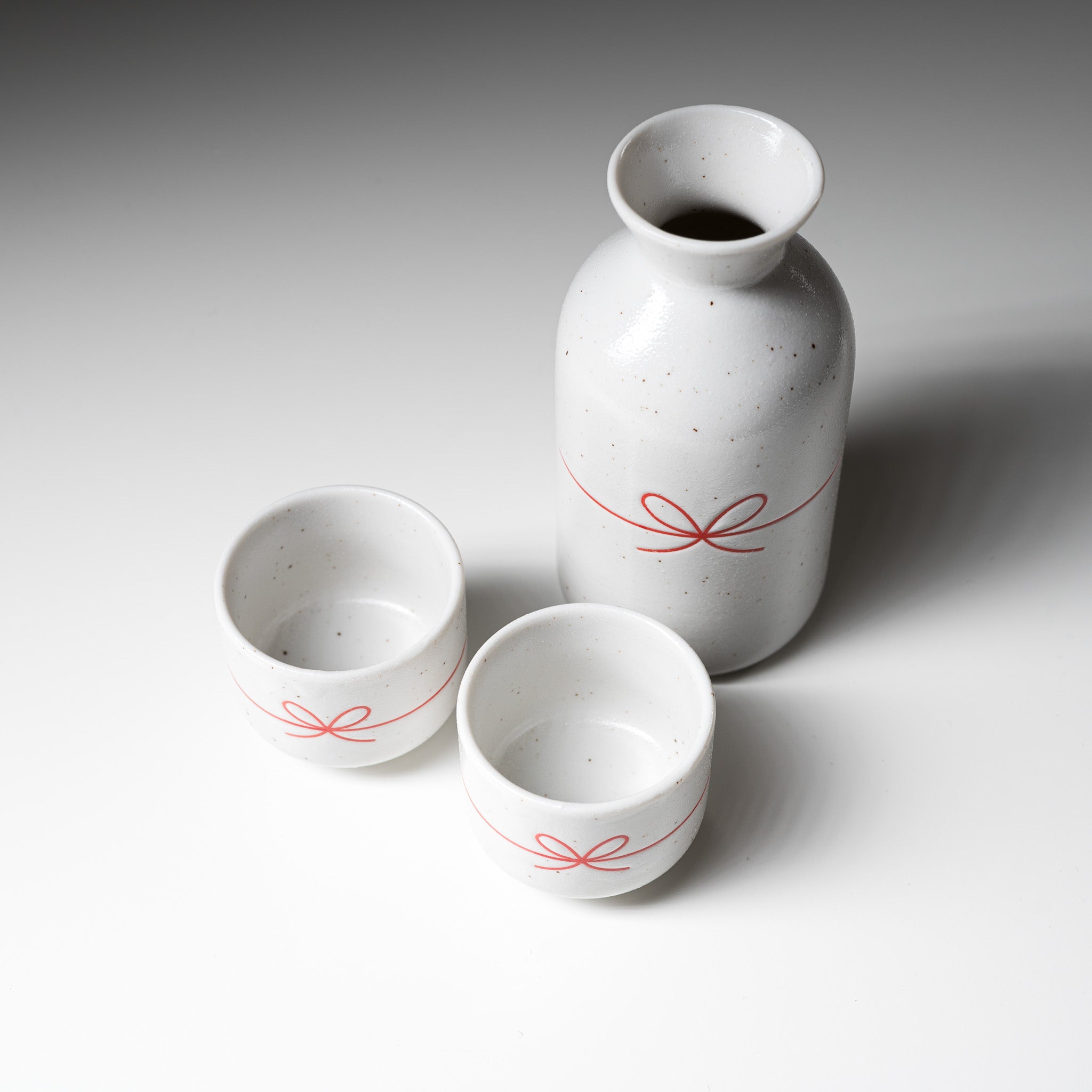Handcrafted Mino Ware Pottery Sake Set with Mizuhiki Decoration - Traditional Japanese Ceramic Drinking Vessel for Sake, Tea or Display - Perfect for Japanese Tea Ceremonies, Gift Giving & Home Decor
