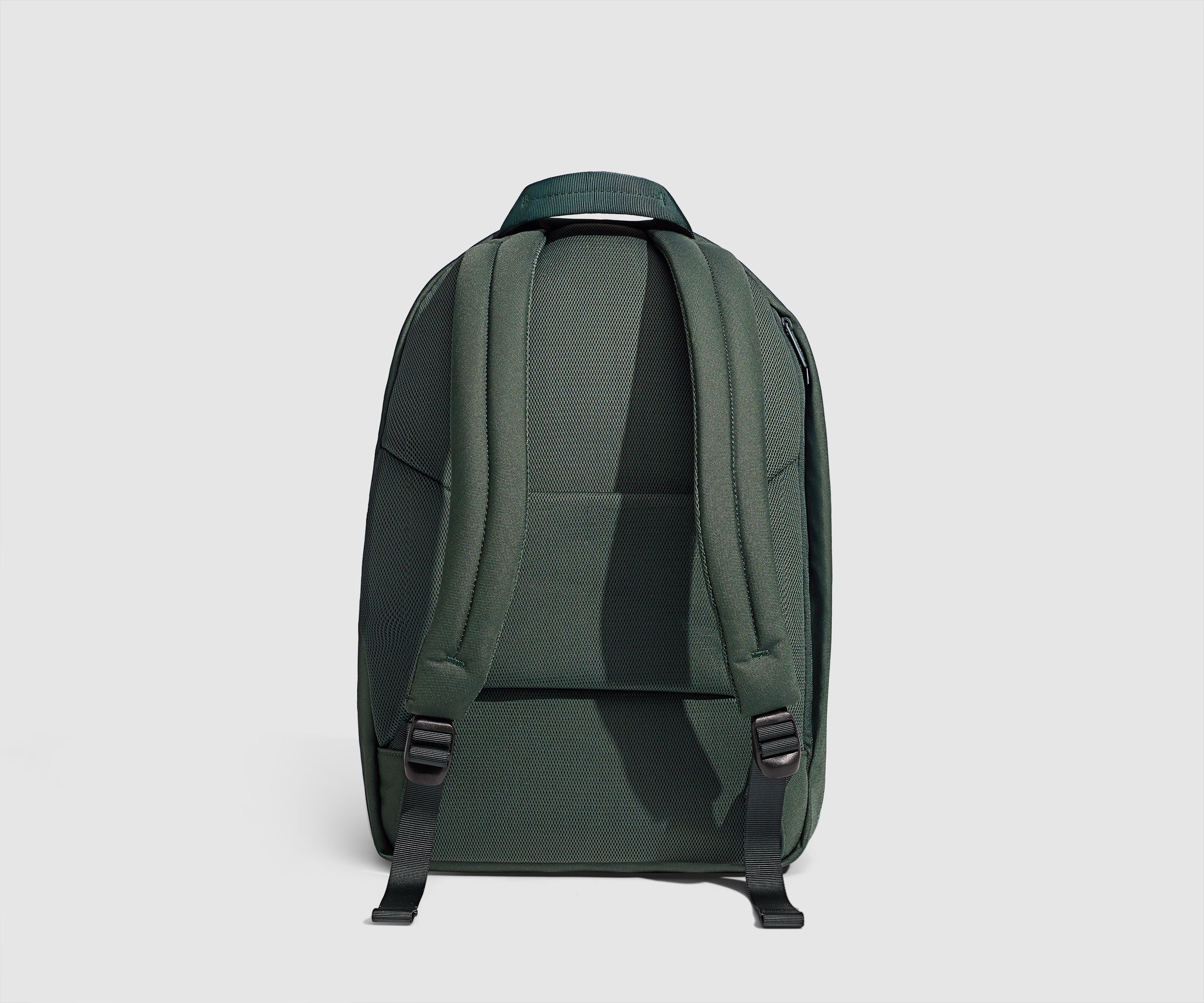 26L Active Backpack in Forest Green - Lightweight Hiking Backpack for Men & Women - Perfect for Outdoor Adventures, Travel & Daily Commute