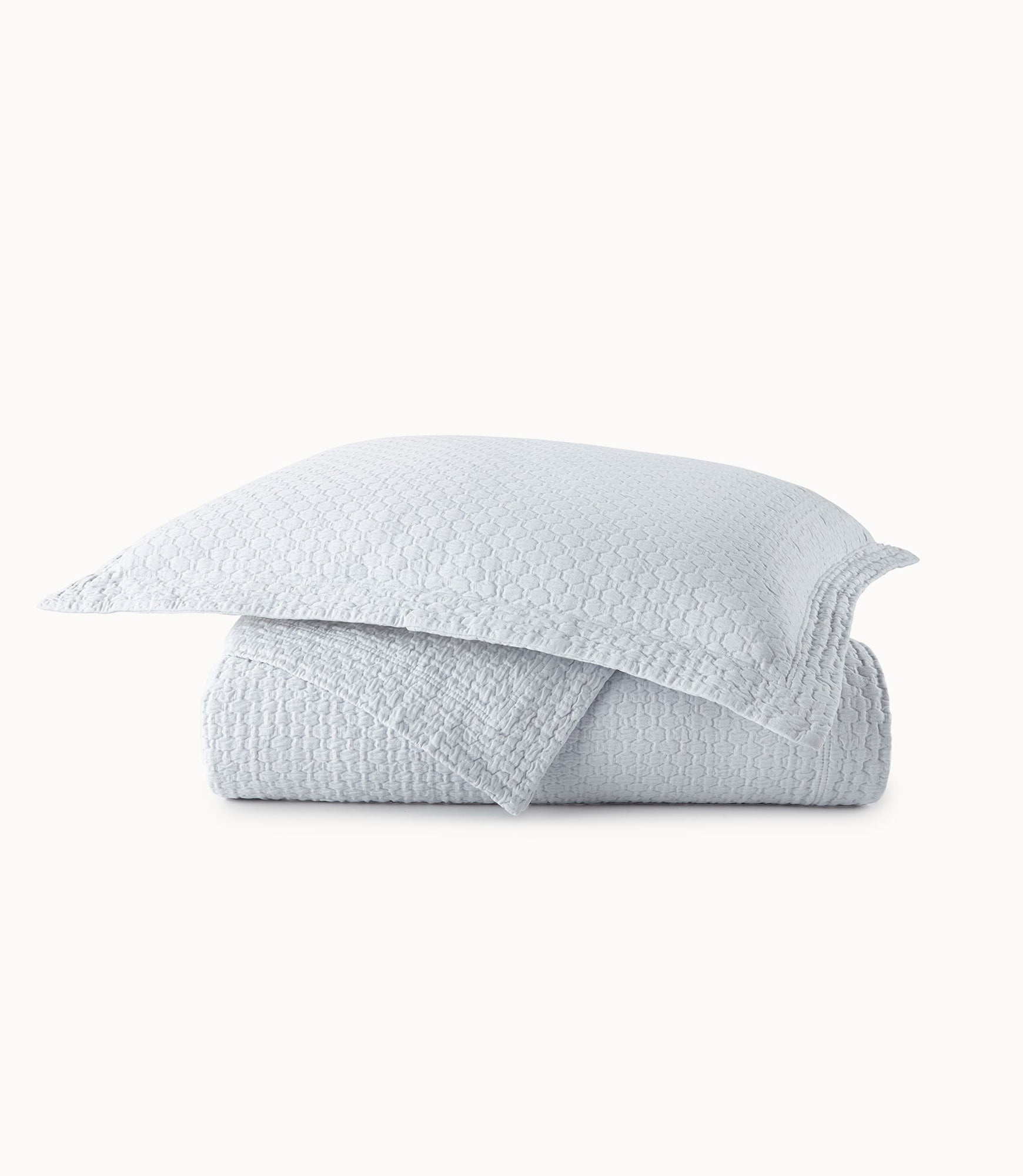 Juliet Matelassé Coverlet - Luxury Quilted Bedspread for Queen & King Size Beds - Perfect for Master Bedroom, Guest Room & Hotel Decor