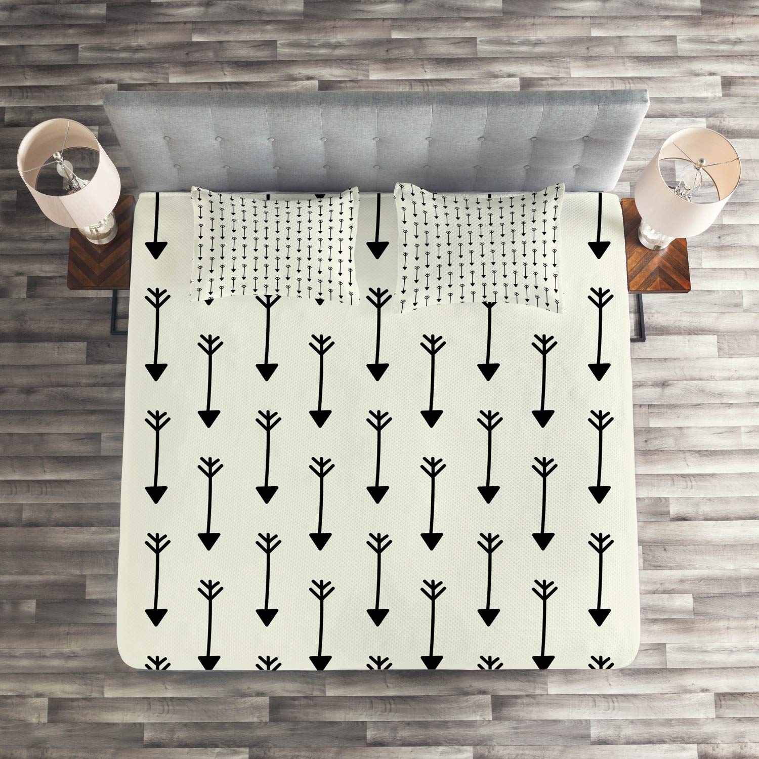 Ambesonne Arrow Quilted Bedspread Set - King Size 3 Piece Boho Style Coverlet with 2 Pillow Shams, Retro Arrow Patterns on Pale Beige Black Background | Perfect for Bohemian Bedroom Decor & Guest Room Styling