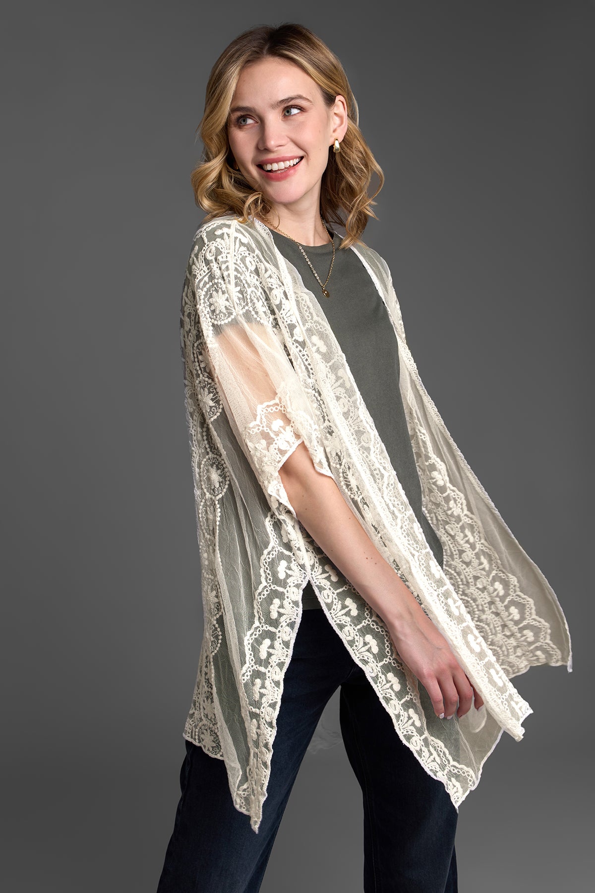 Elegant Lace Kimono Robe for Women - Lightweight & Breathable Cover-Up - Perfect for Beach, Bridal Party, and Lounge Wear
