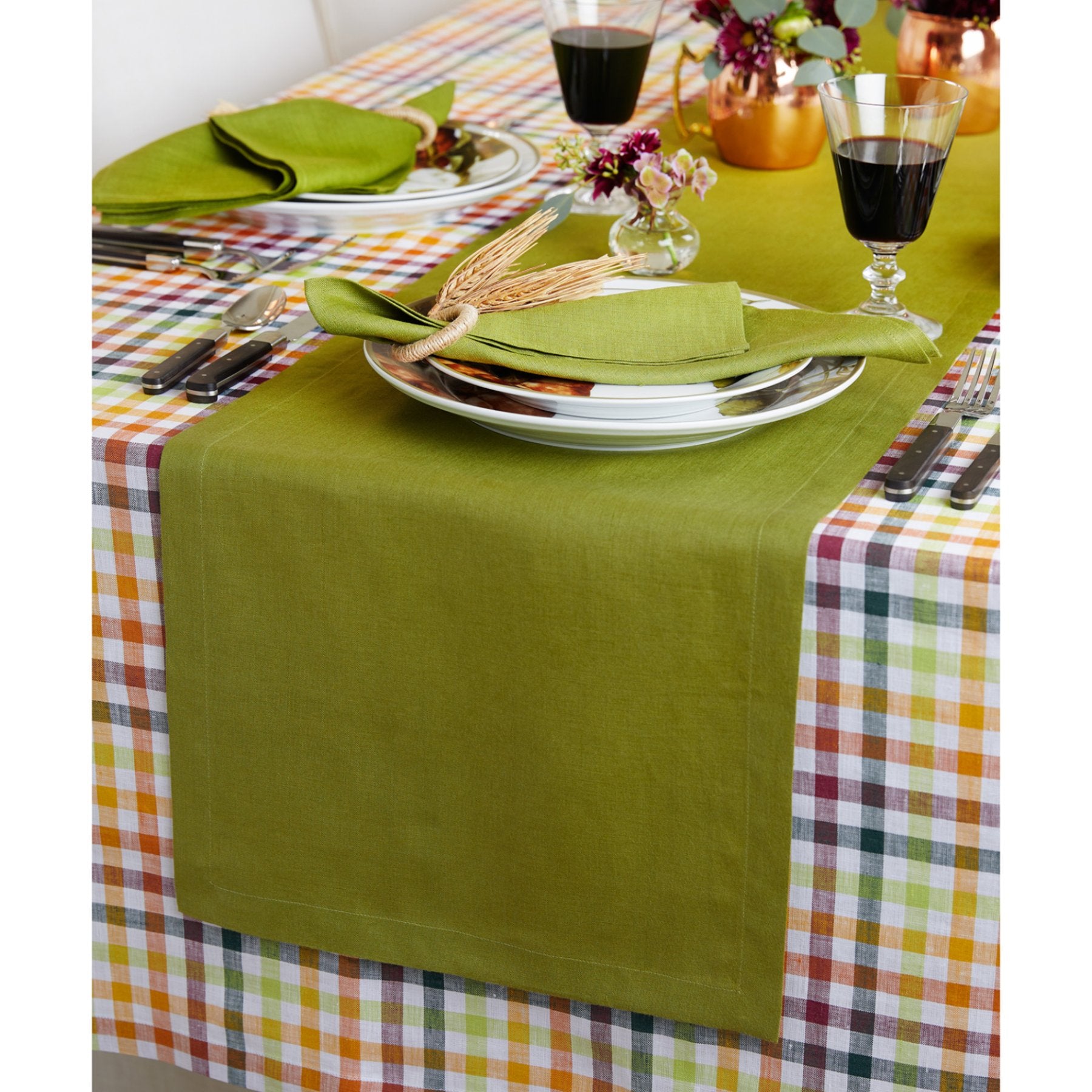 Elegant Fete Table Runner for Weddings, Parties & Events - Premium Decorative Dining Table Cover for Home & Restaurant Decor
