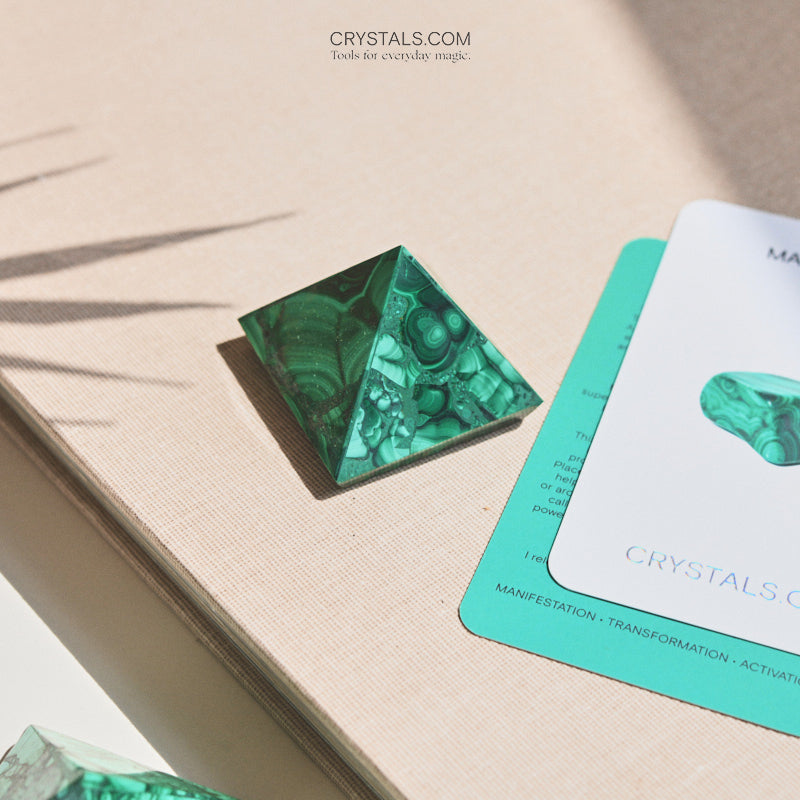 Natural Malachite Pyramid Stone - Healing Crystal for Meditation, Energy Balancing & Home Decor | Perfect for Spiritual Gifts, Yoga & Feng Shui