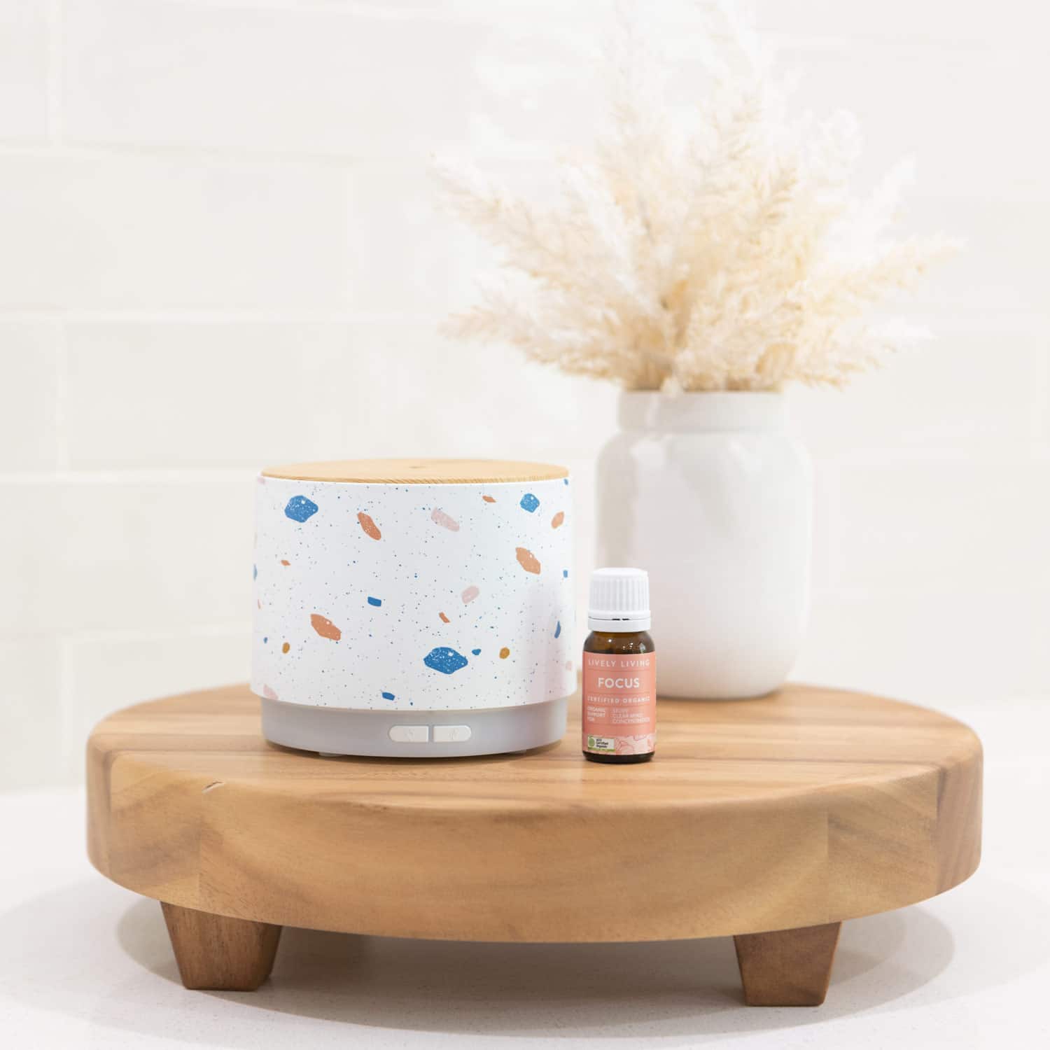 Premium Aroma Bud USB Diffuser for Home & Office - Essential Oil Diffuser with 7 Color LED Lights, Quiet Ultrasonic Cool Mist Humidifier - Perfect for Relaxation, Yoga, Spa & Aromatherapy