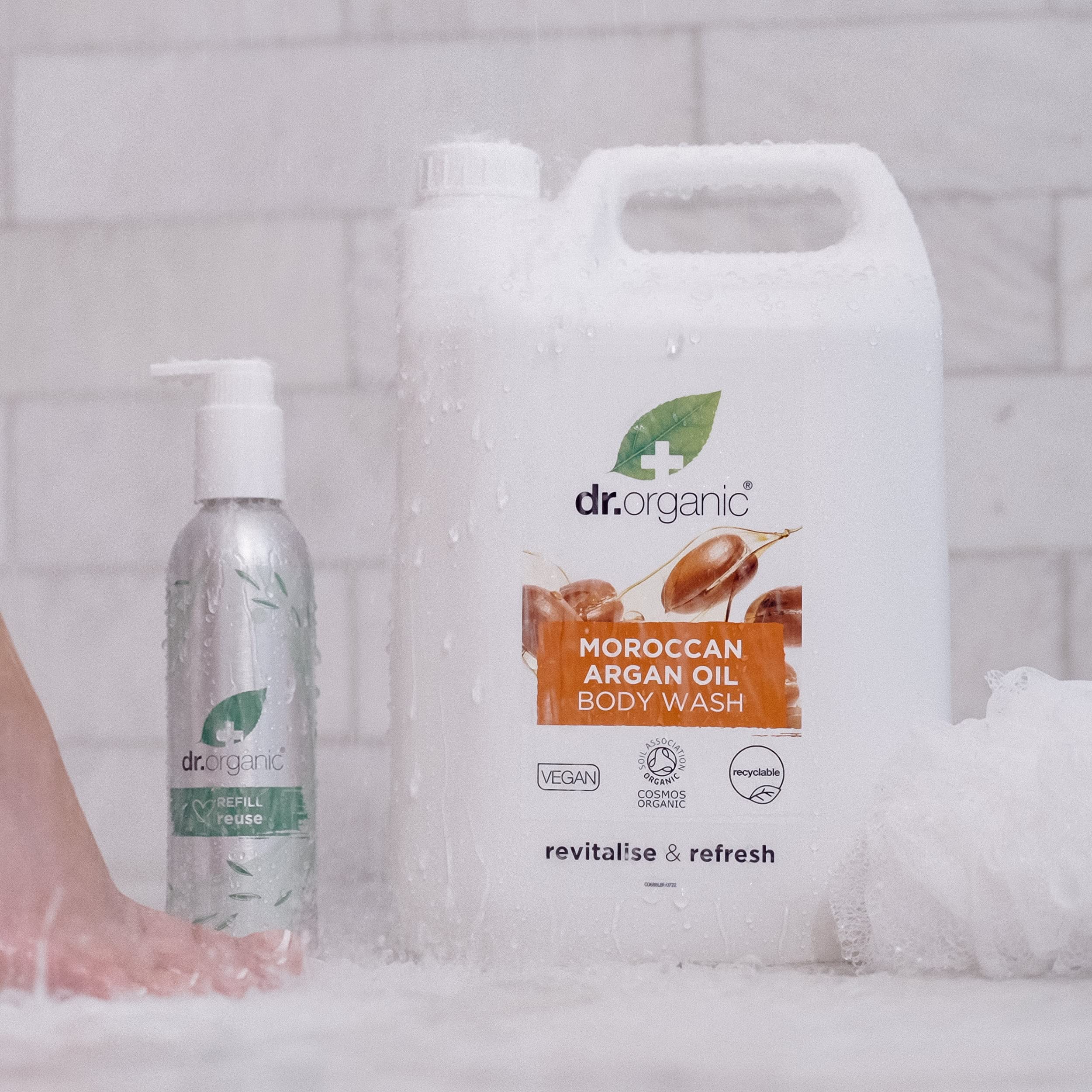 Dr Organic Aluminum Refillable Pump Bottle - 250ml Empty Container for Shampoo, Conditioner, Shower Gel & Body Wash | Perfect for Travel, Gym & Home Bathroom Organization