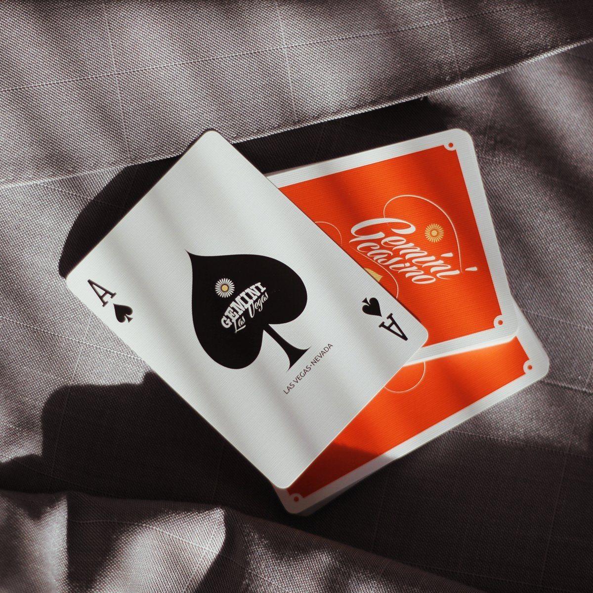 Gemini Casino 1975 Orange Vintage T-Shirt - Retro Gaming & Casino Style Tee for Men & Women - Perfect for Casino Nights, 70s Theme Parties & Vintage Lovers