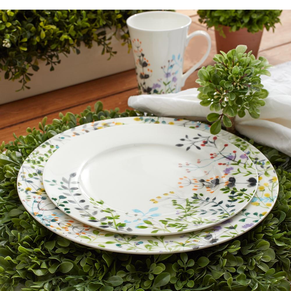 Tivoli Garden 16-Piece Dinnerware Set - Service for 4 People, Porcelain Dinner Plates, Bowls & Mugs - Elegant Tableware for Family Dinners, Parties & Restaurant Use