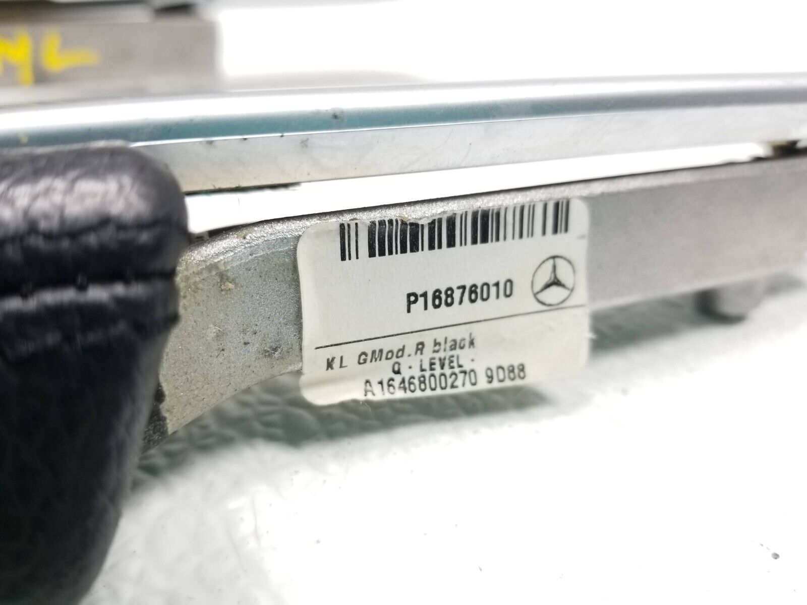 06-11 Mercedes ML500 OEM Center Console Grab Handle Left & Right - Interior Car Accessories for Comfort & Safety While Driving