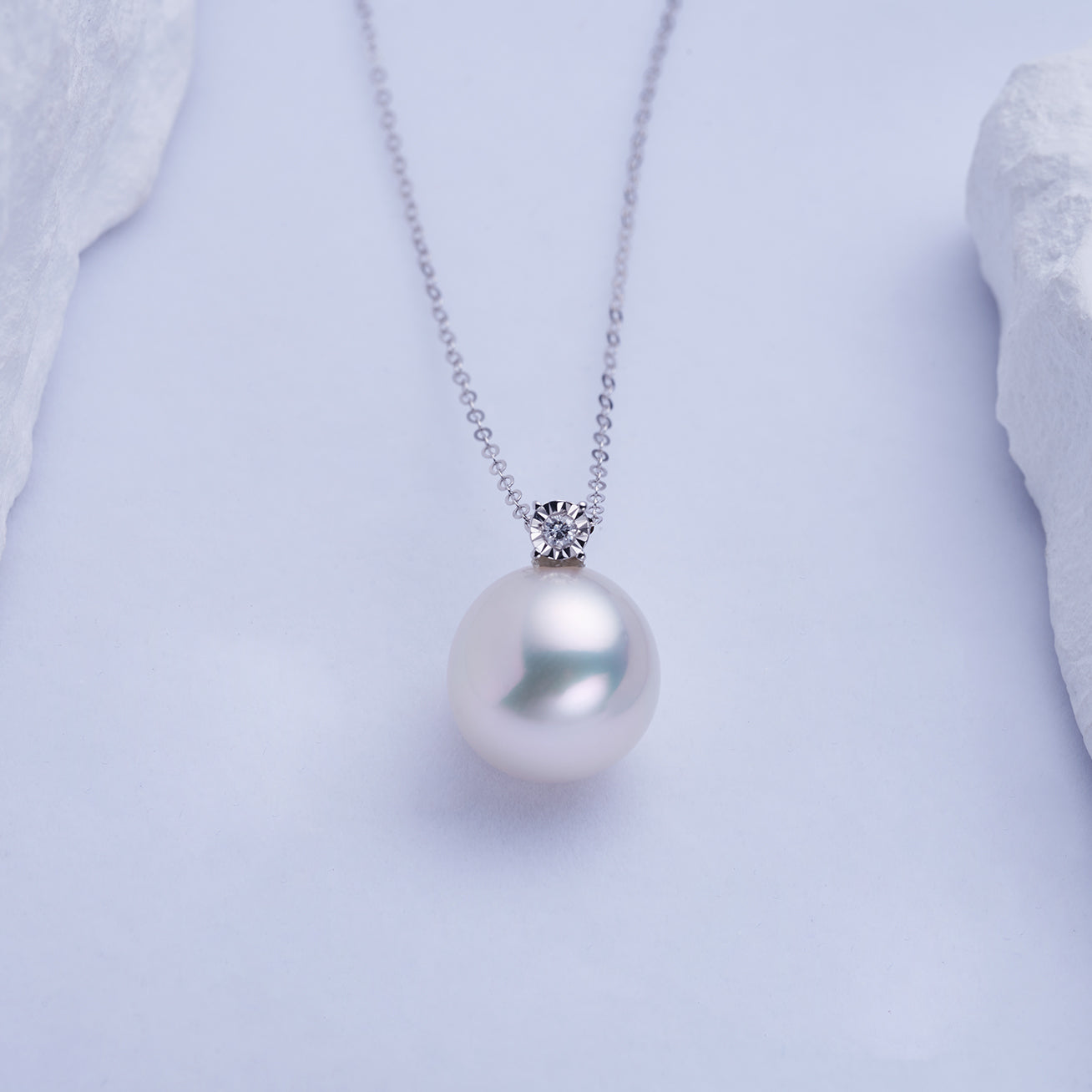 18K Solid Gold Diamond Australian White South Sea Pearl Necklace - Luxury Women's Jewelry Gift for Wedding, Anniversary & Special Occasions | KN00232