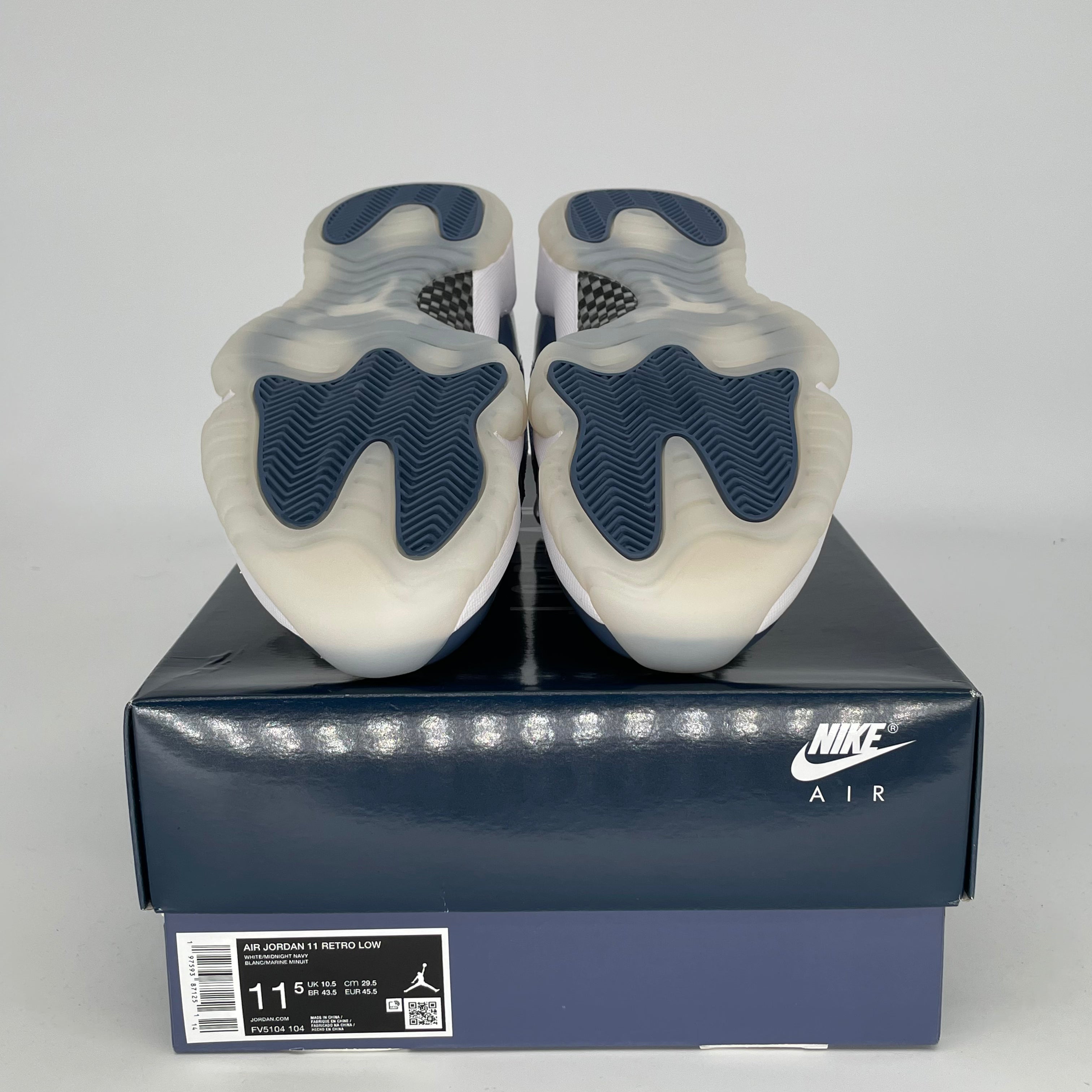AIR JORDAN 11 LOW DIFFUSED BLUE Men's Basketball Shoes - Size 11.5 US (FV5104-104) - Retro Sneakers for Casual Wear & Street Style