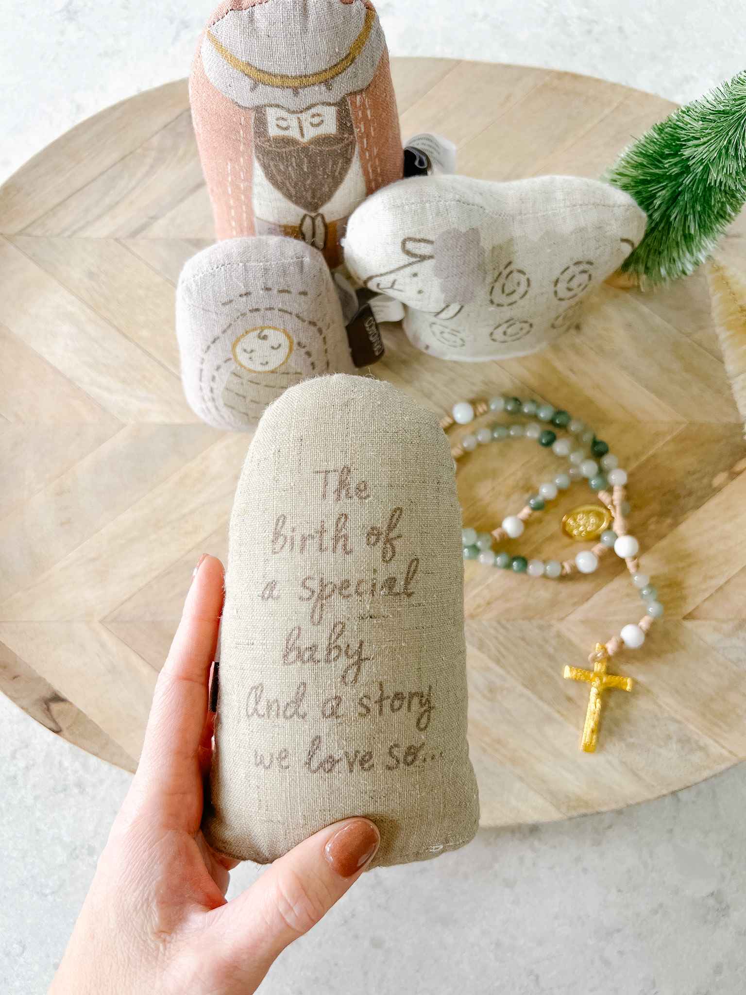 Soft Plush Nativity Set - Christmas Manger Scene with Mary, Joseph & Baby Jesus - Perfect for Holiday Home Decor, Church Displays & Gift Giving