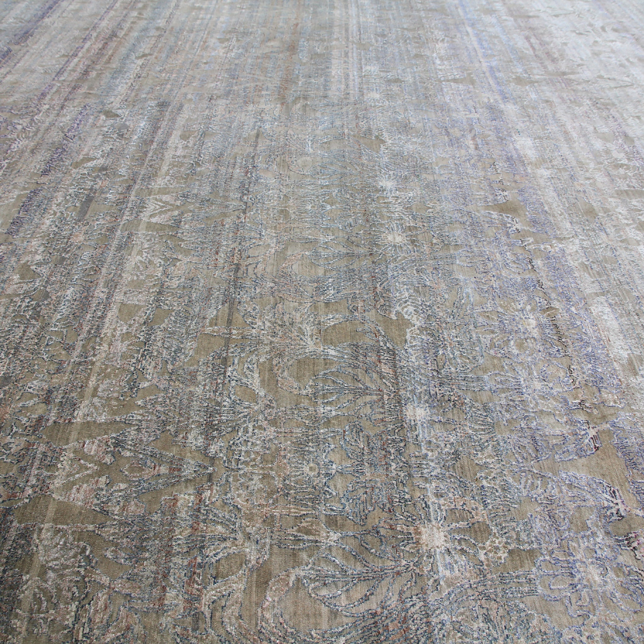 Luxury Brown Transitional Wool Silk Blend Rug 15'8 x 20'3 - Perfect for Living Room, Bedroom & Office Decor