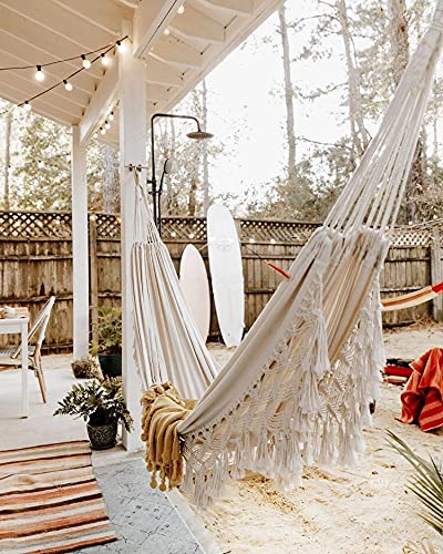 Double Hammock for 2 Person - 200KG Capacity Cotton Macrame Boho Hammock with Handmade Tassels & Fringe - Outdoor Garden, Balcony, Beach & Patio Hammock Bed - Perfect for Relaxing in Backyard, Camping or Vacation