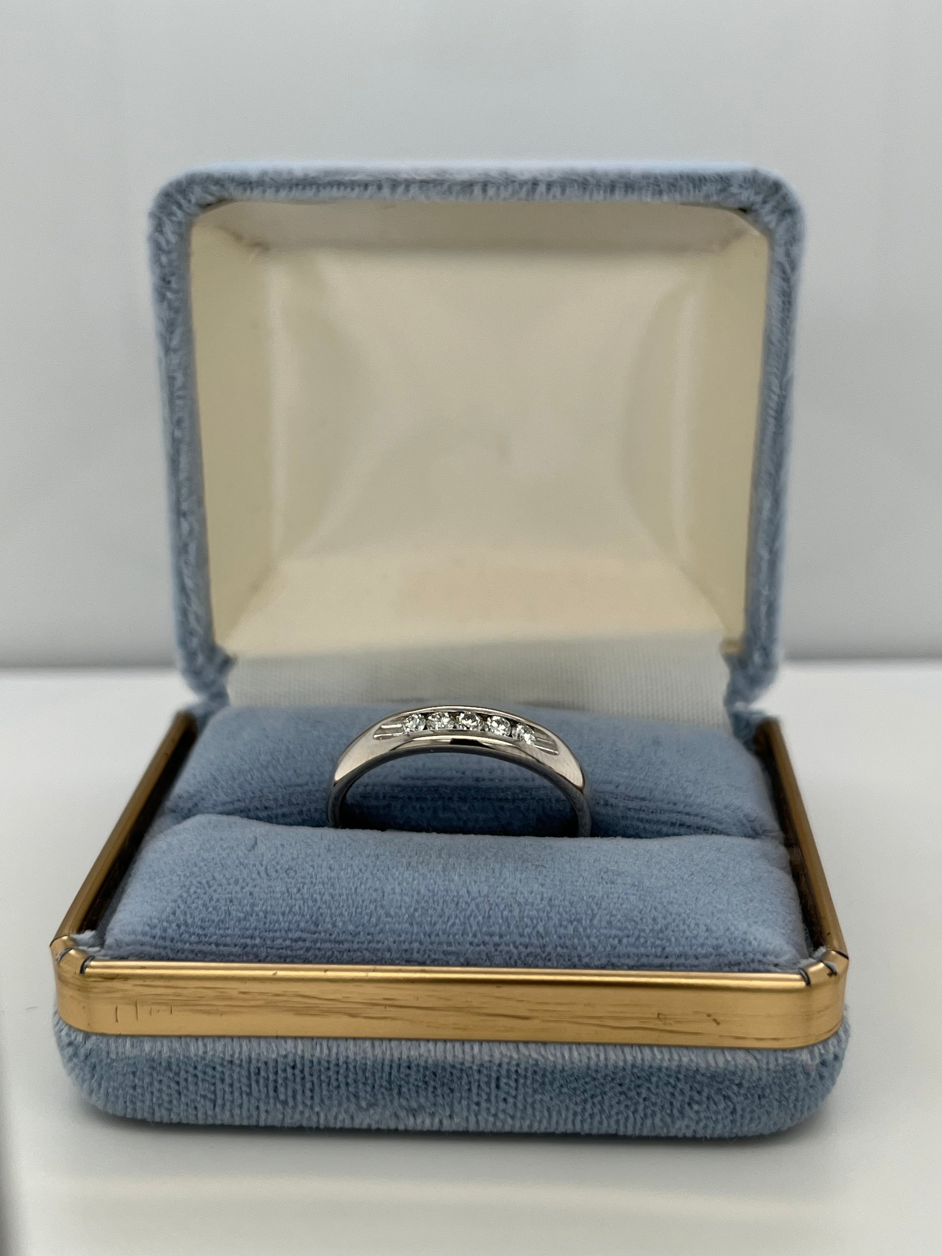 Men's Diamond Wedding Band Ring - 14K White Gold Classic Solitaire Ring for Men - Perfect for Engagement, Wedding, and Anniversary Gifts