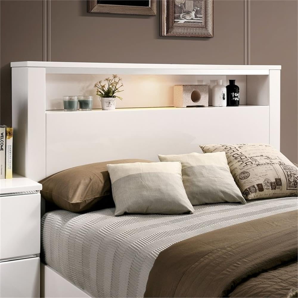 Furniture of America Quaker Contemporary Wood Queen Bed in White - Modern Bedroom Furniture for Home Decor & Relaxation