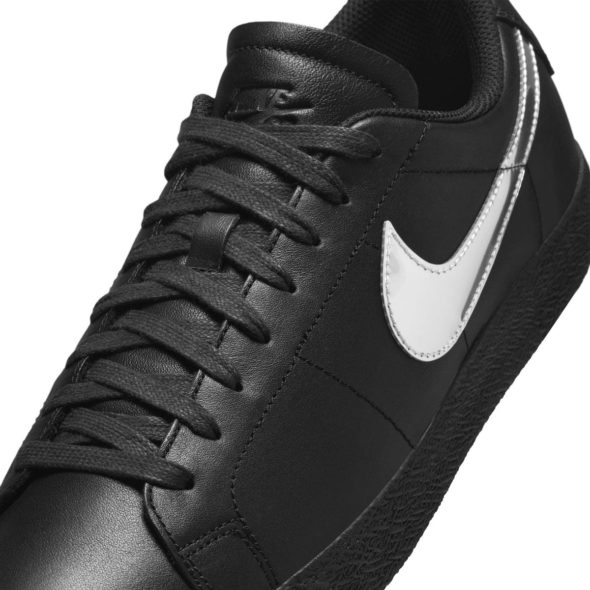 Dancer Skateboards SB Zoom Blazer Low Sneakers - Black Metallic Silver Colorway | Men's Skate Shoes for Street Style & Urban Fashion