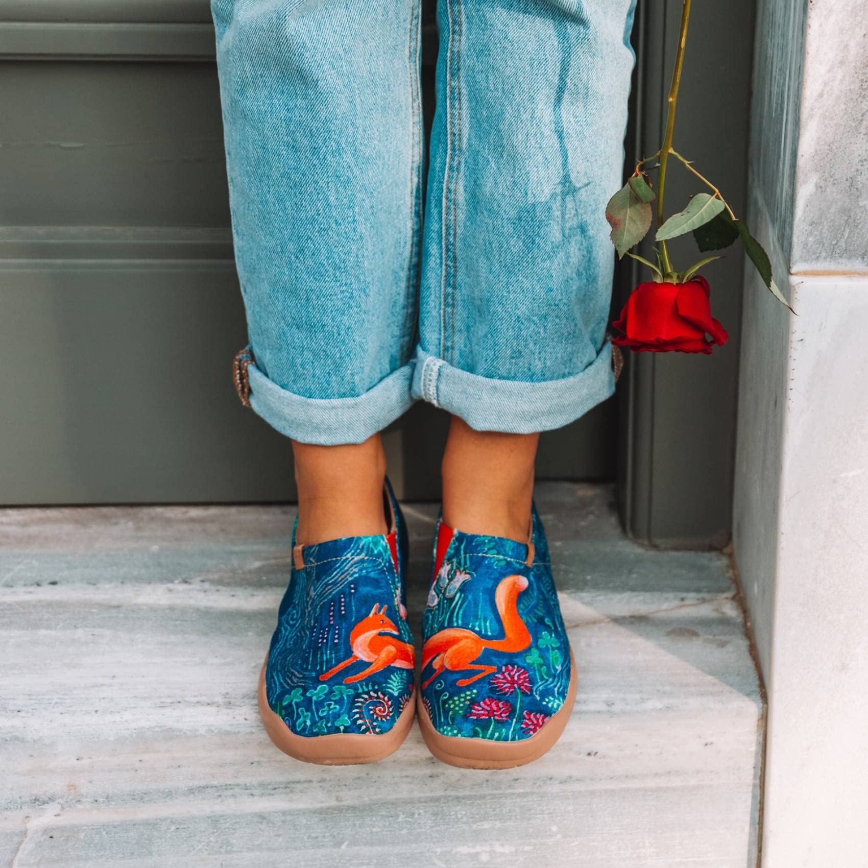 UIN Women's Art-Inspired Slip-On Loafers - Lightweight Breathable Travel Shoes for Walking, Casual Comfortable Flats - Perfect for Vacation, Commuting & Everyday Wear
